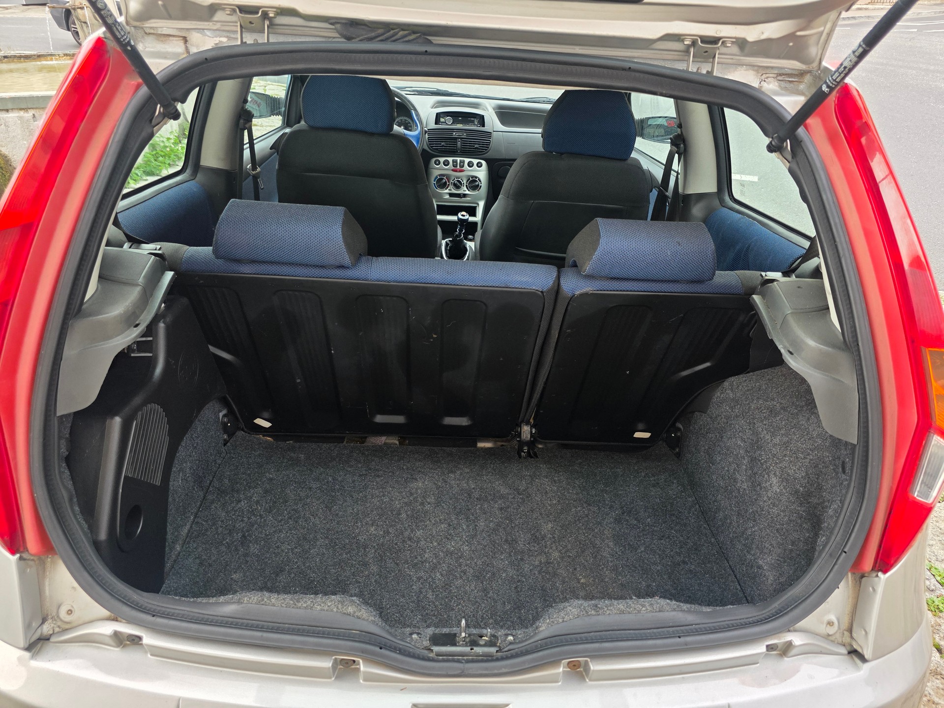 FIAT Punto 1.8 16V Abarth HGT-image-12