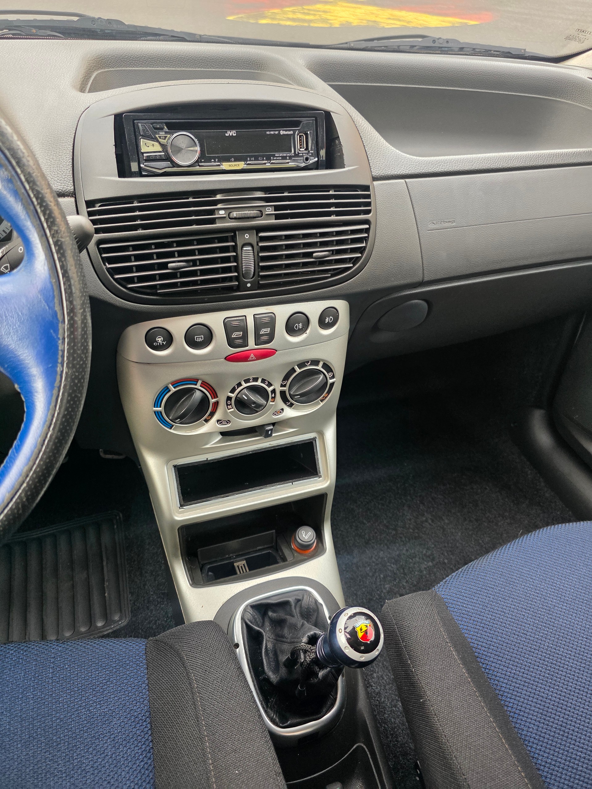 FIAT Punto 1.8 16V Abarth HGT-image-9