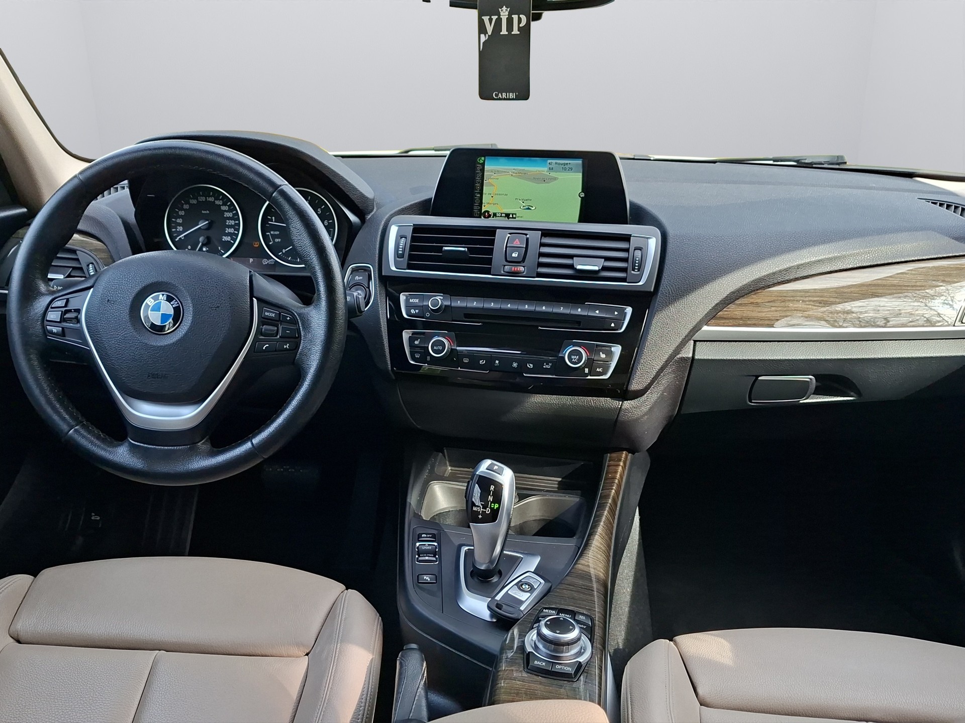 BMW 125i Urban Line Steptronic-image-11