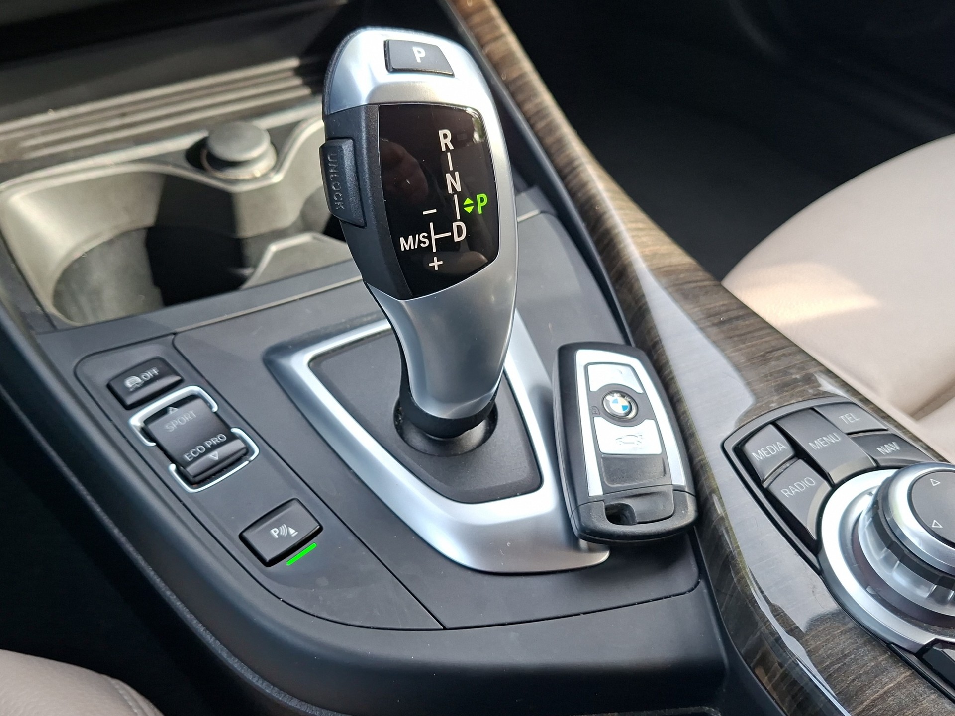 BMW 125i Urban Line Steptronic-image-13