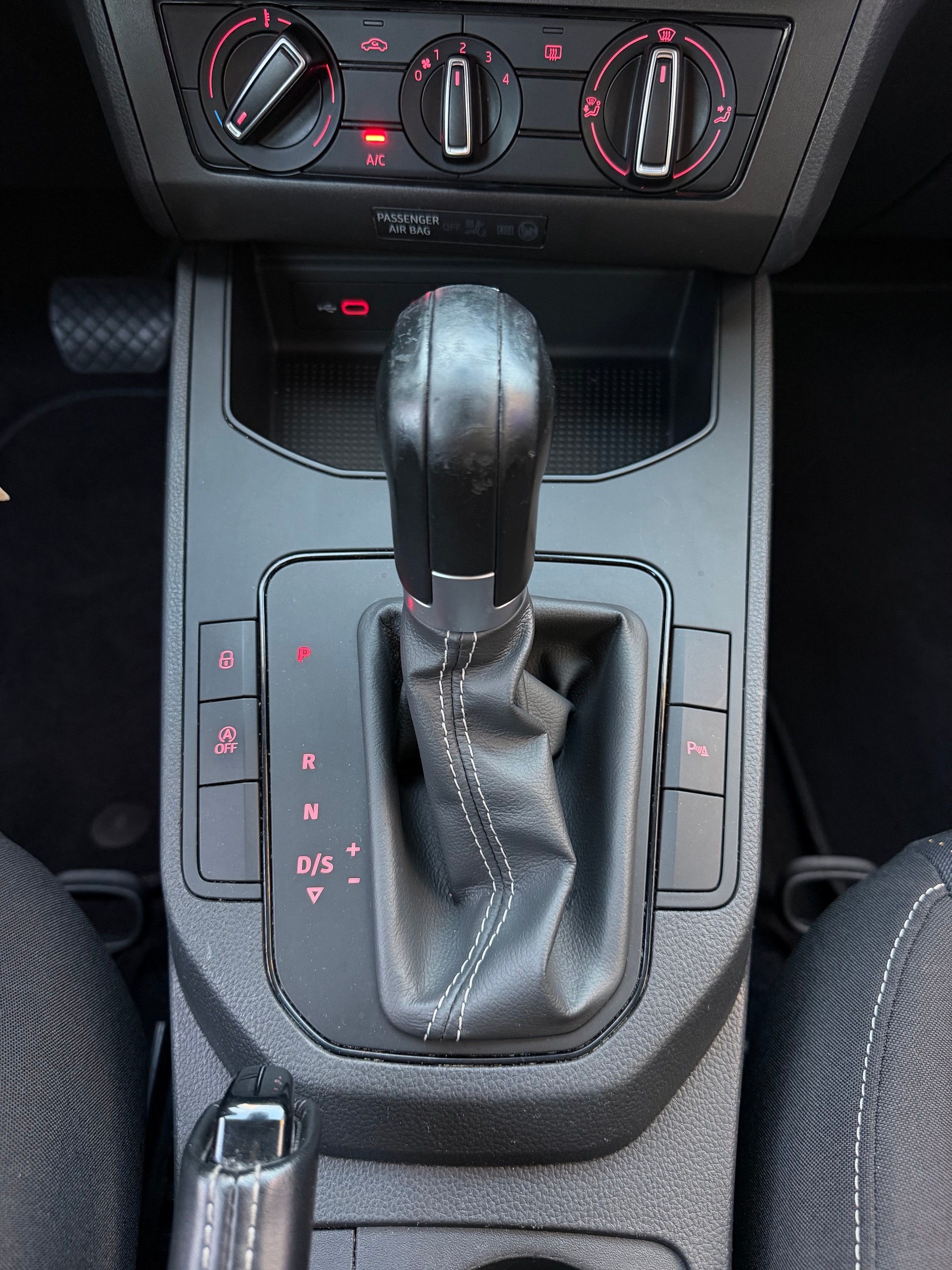 SEAT Ibiza 1.0 EcoTSI Style DSG-image-17
