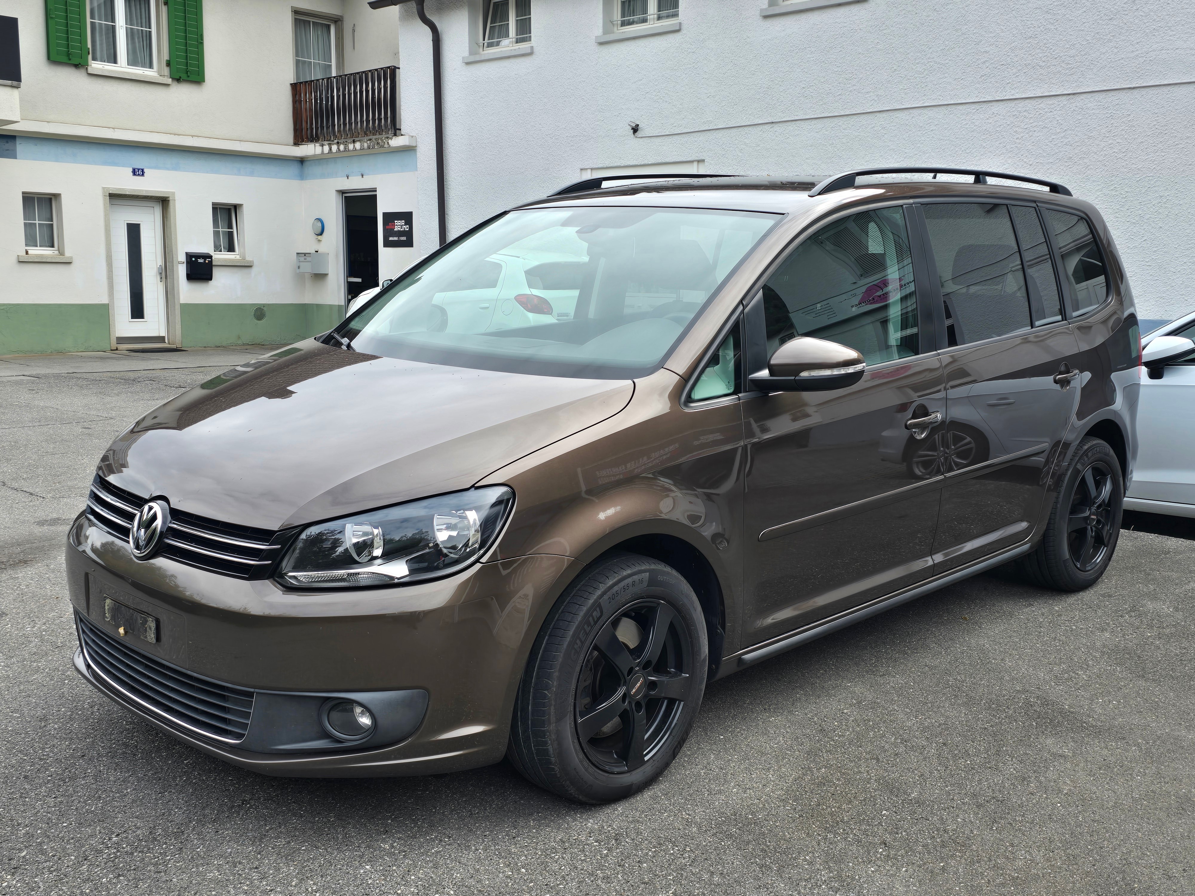 VW Touran 2.0 TDI Comfortline DSG — slika 1