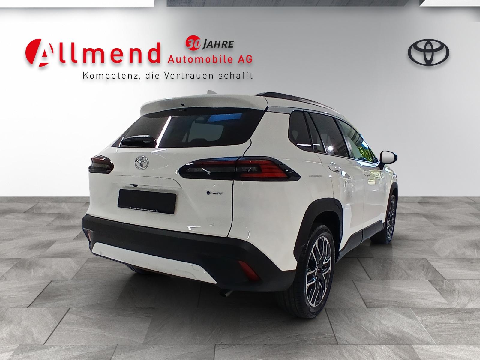 TOYOTA Corolla Cross 2.0 HSD Trend AWD-i-image-4