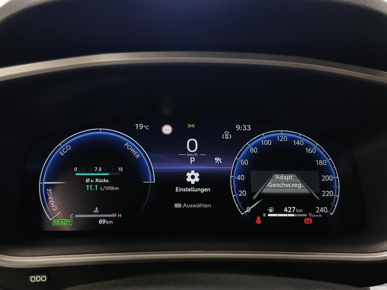 TOYOTA Corolla Cross 2.0 HSD Trend AWD-i-image-10
