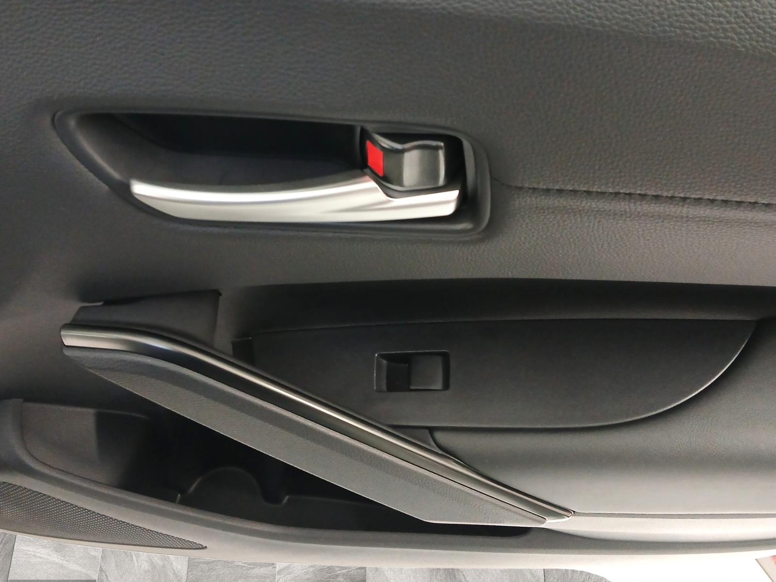 TOYOTA Corolla Cross 2.0 HSD Trend AWD-i-image-15