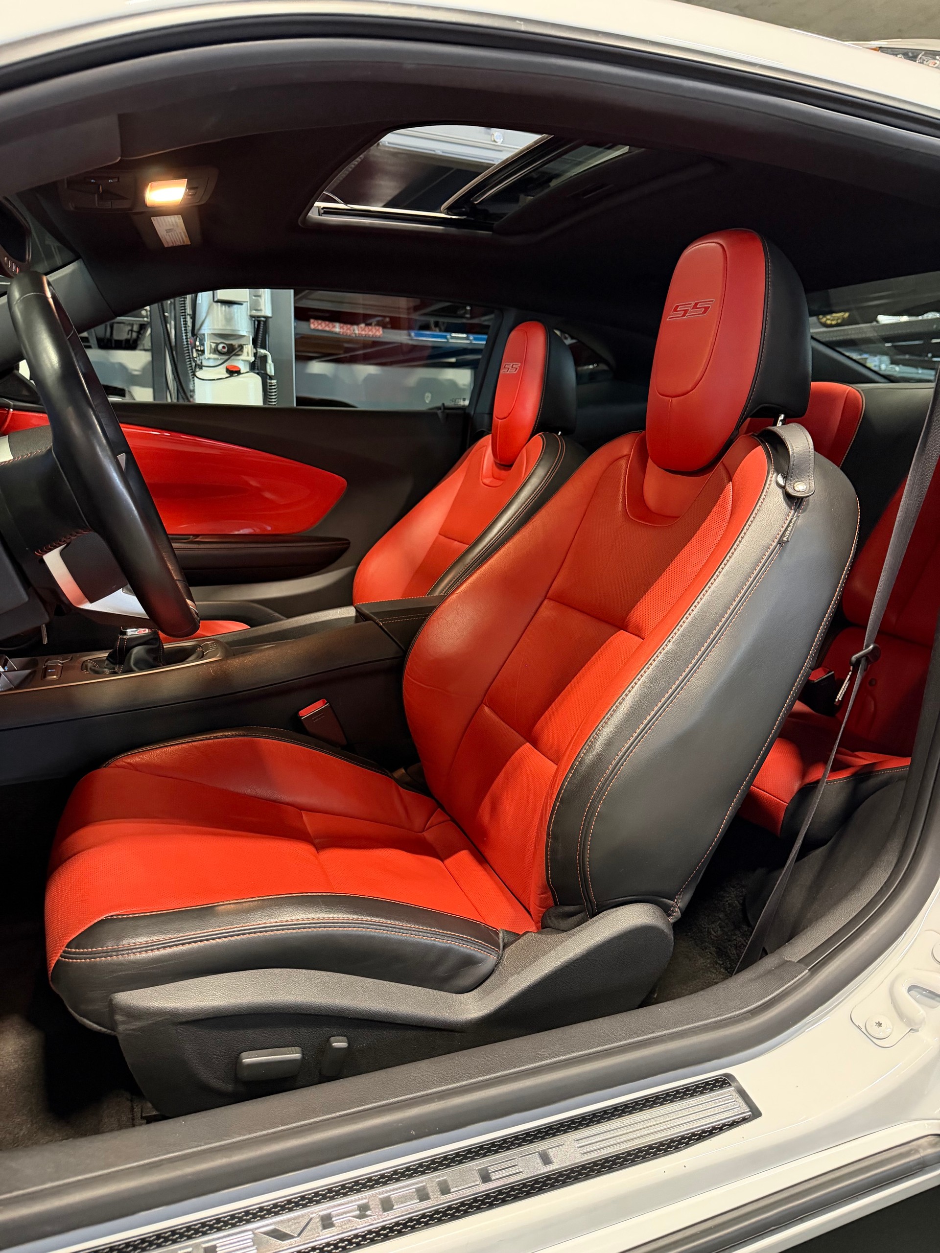 CHEVROLET Camaro SS 6.2 *Manual gearbox*-image-11