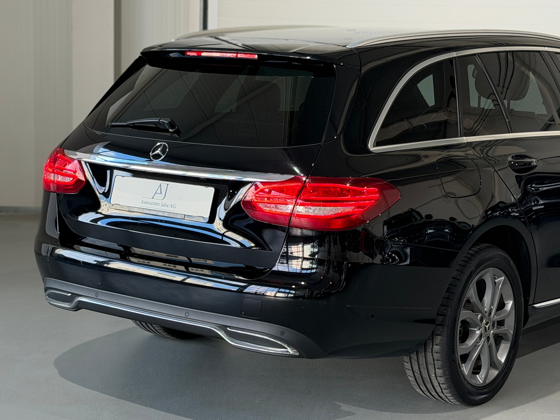 MERCEDES-BENZ C 250 d Avantgarde 4Matic 9G-Tronic (CH)-image-5