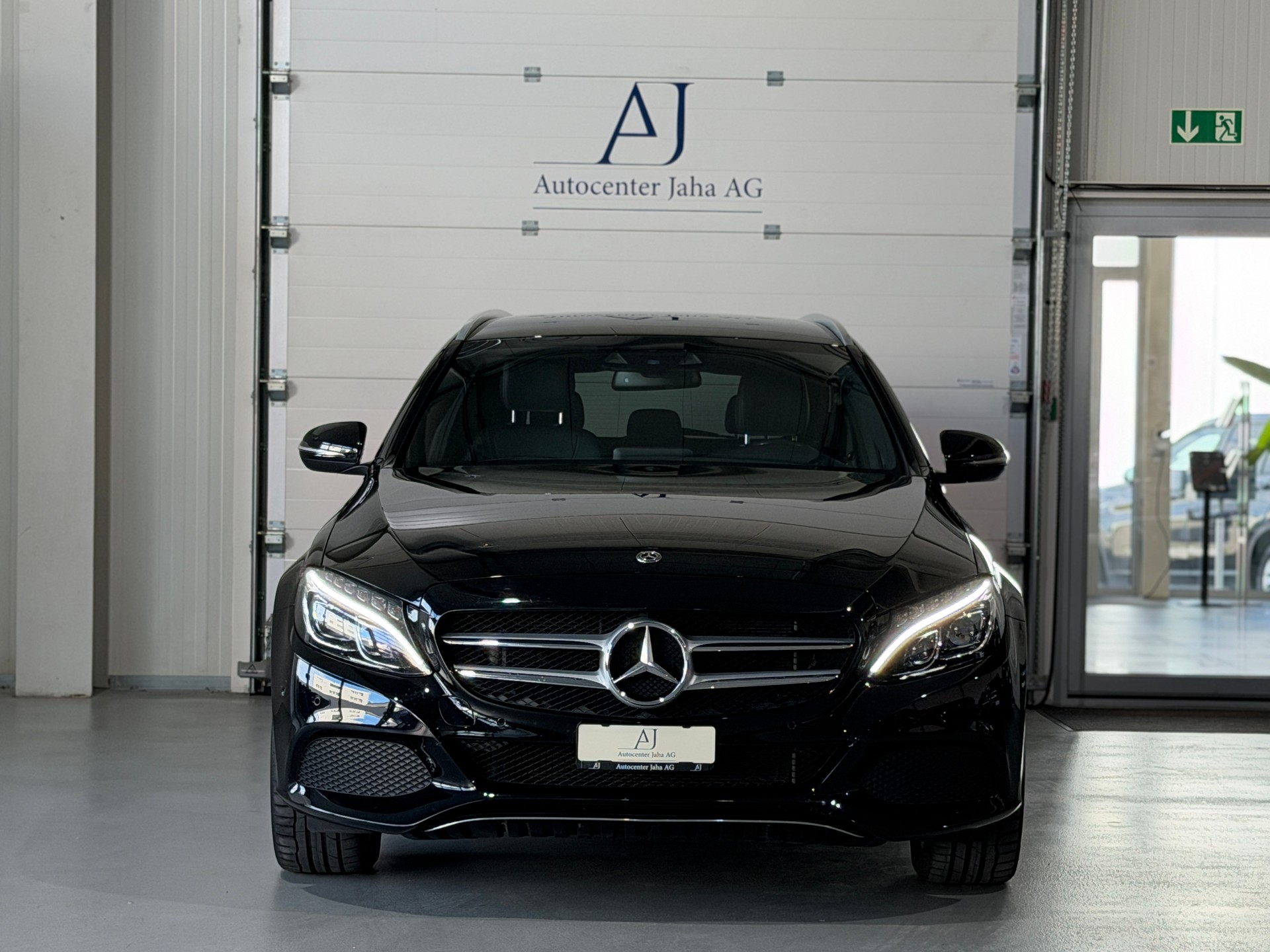 MERCEDES-BENZ C 250 d Avantgarde 4Matic 9G-Tronic (CH)-showroom-element-3
