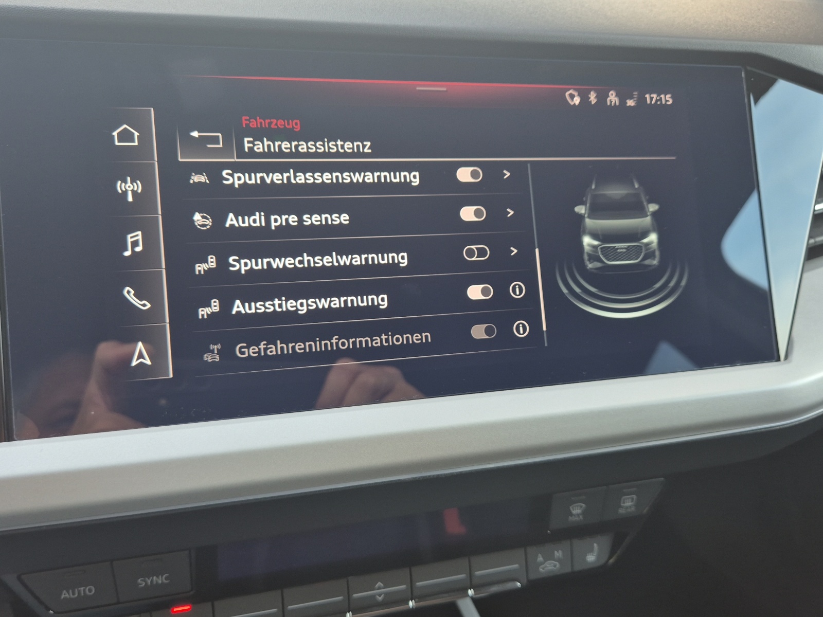 AUDI Q4 e-tron 40-image-15