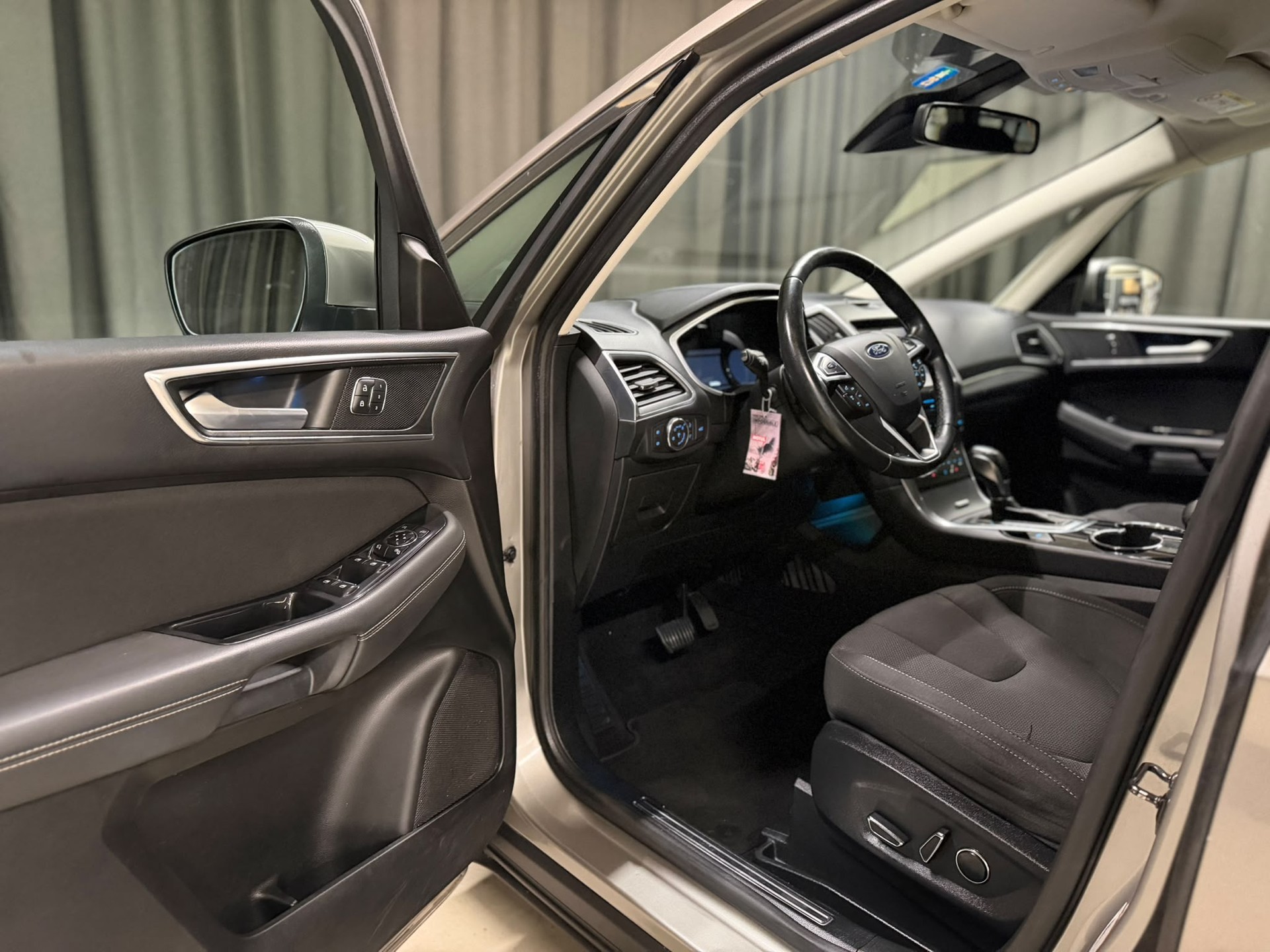 FORD S-Max 2.0 TDCi Titanium AWD PowerShift-image-5
