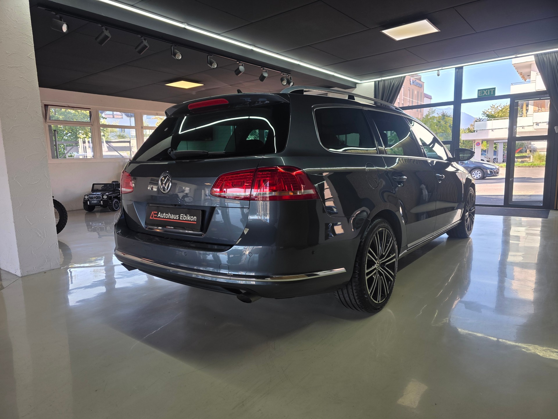 VW Passat Variant 2.0 TDI BMT Highline 4MDSG-image-6