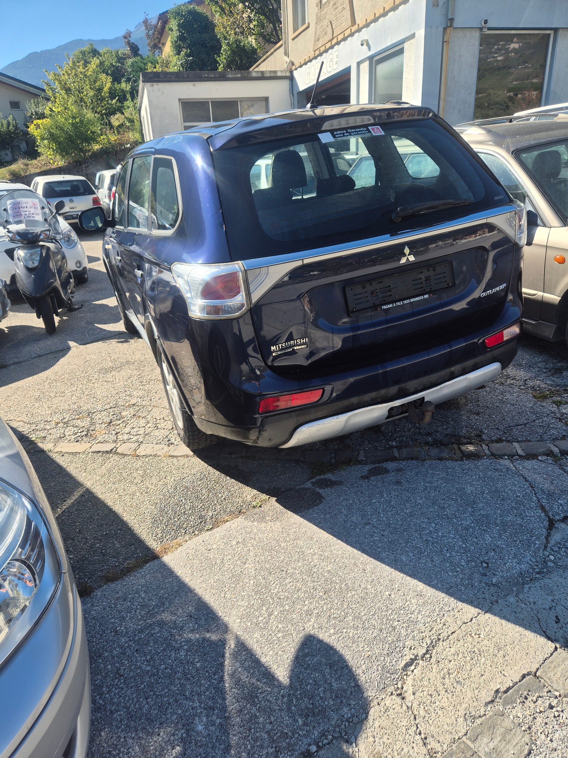 MITSUBISHI Outlander 2.2 DID Intense 4WD-image-14
