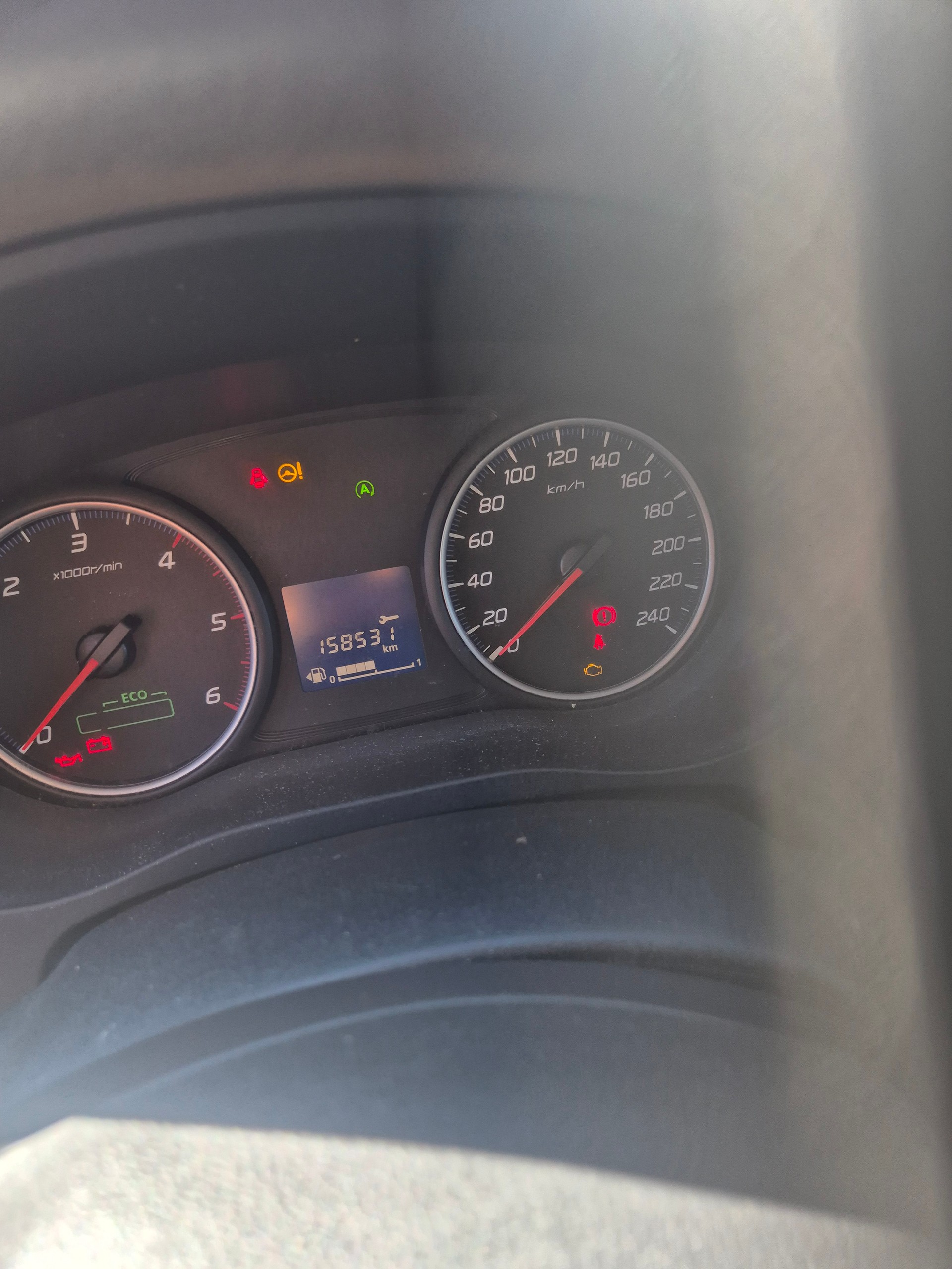 MITSUBISHI Outlander 2.2 DID Intense 4WD-image-9