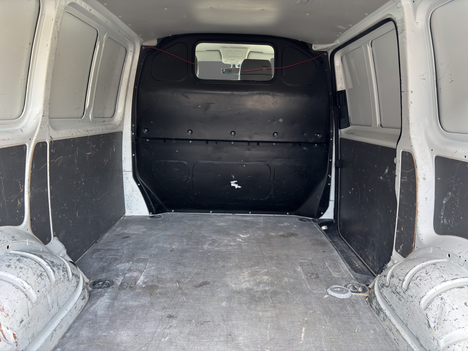VW T6.1 2.0 TDI DSG-image-9