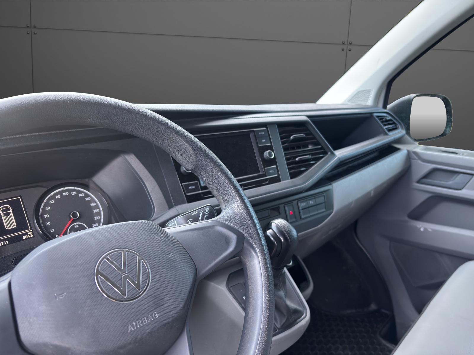 VW T6.1 2.0 TDI DSG-image-4