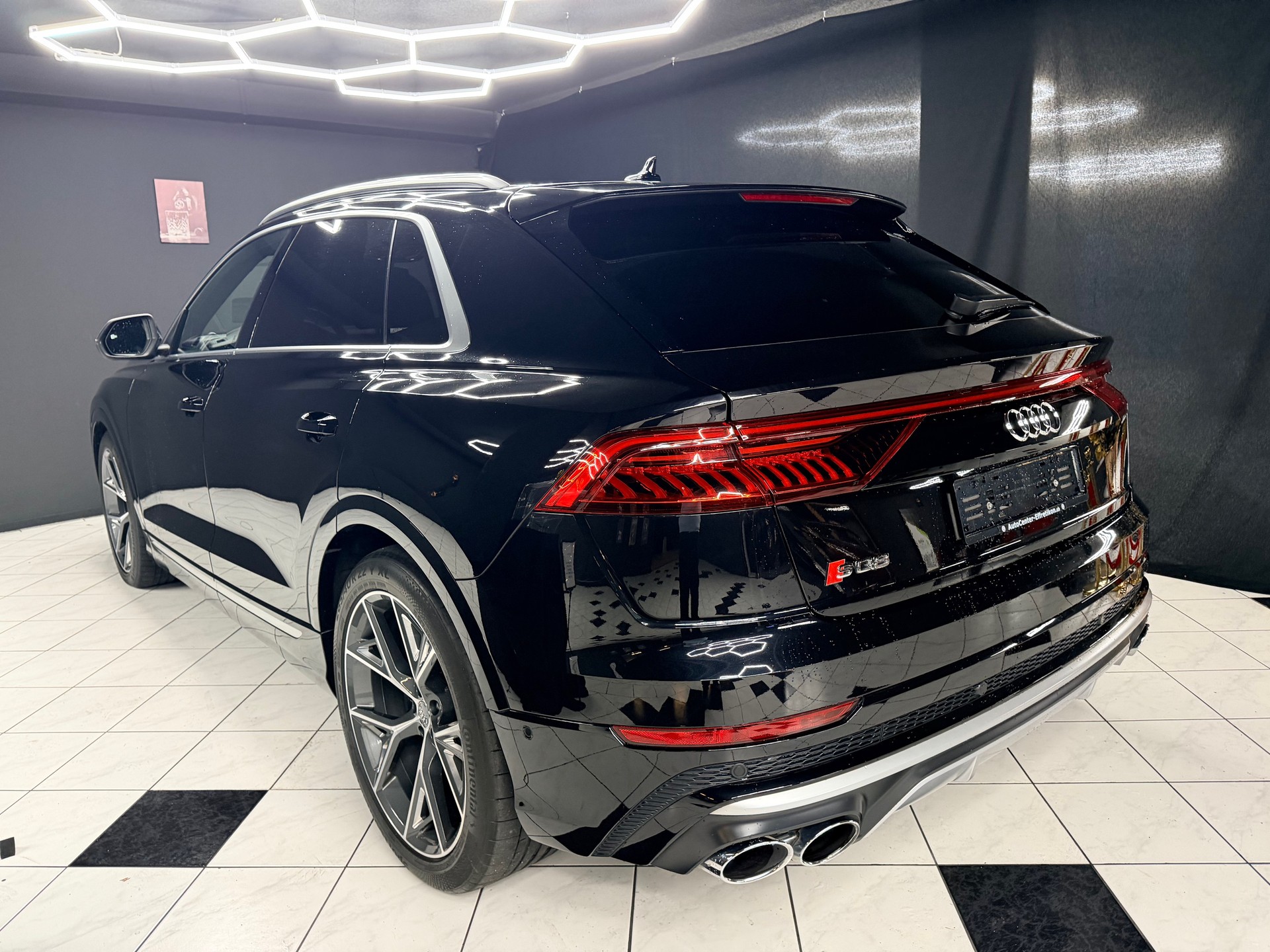 AUDI SQ8 50 TDI quattro tiptronic-image-4