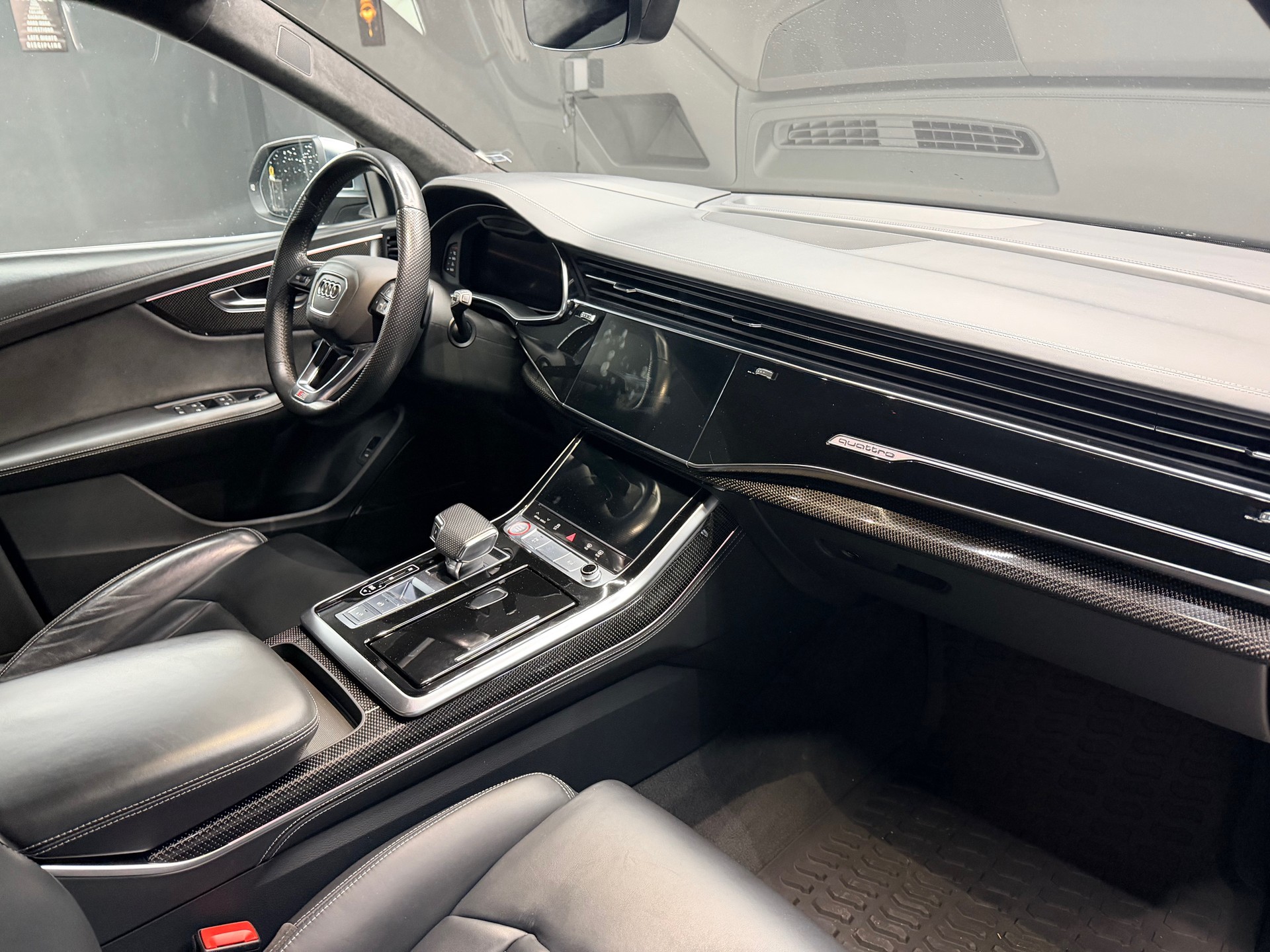 AUDI SQ8 50 TDI quattro tiptronic-image-16