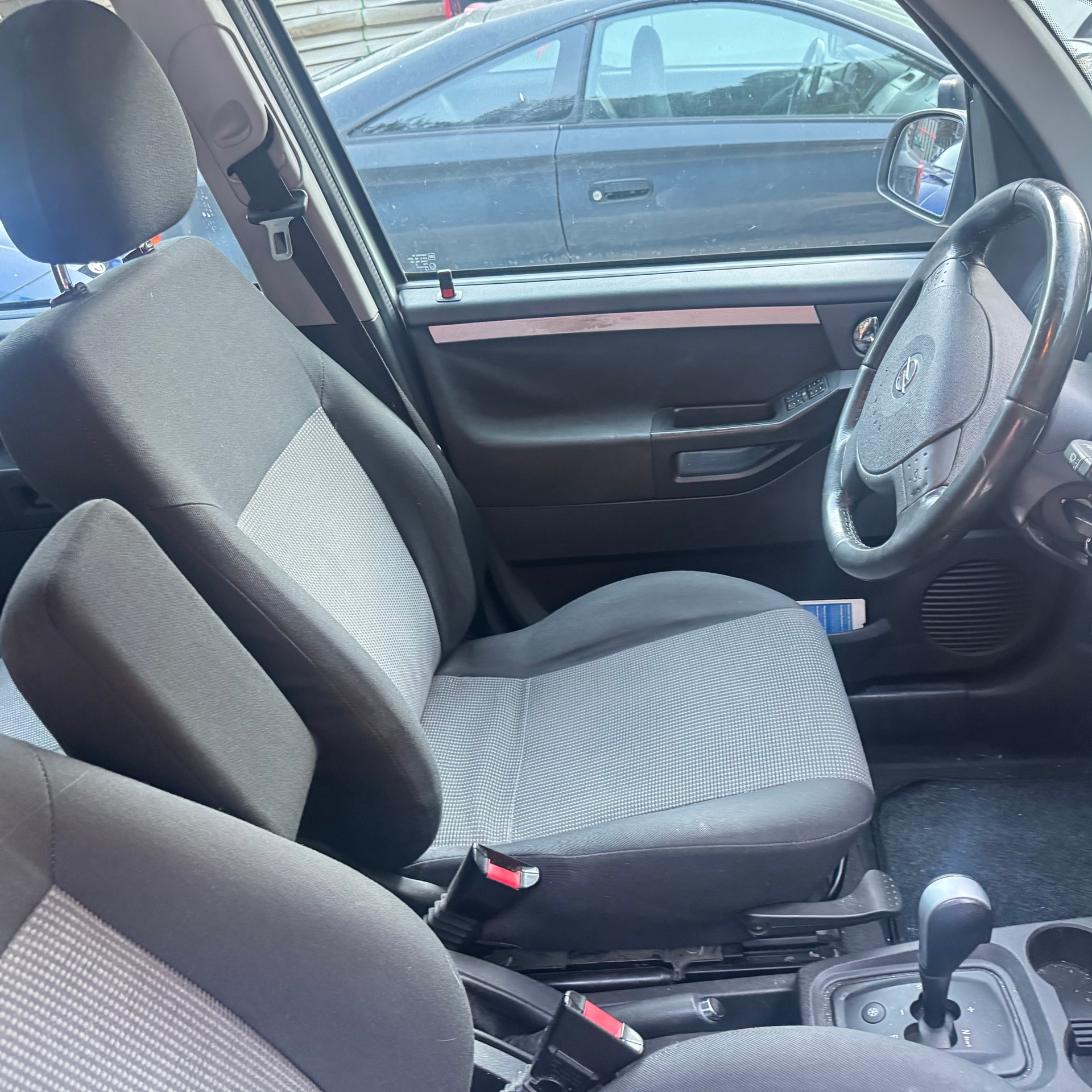 OPEL Meriva 1.8i 16V Essentia-image-5