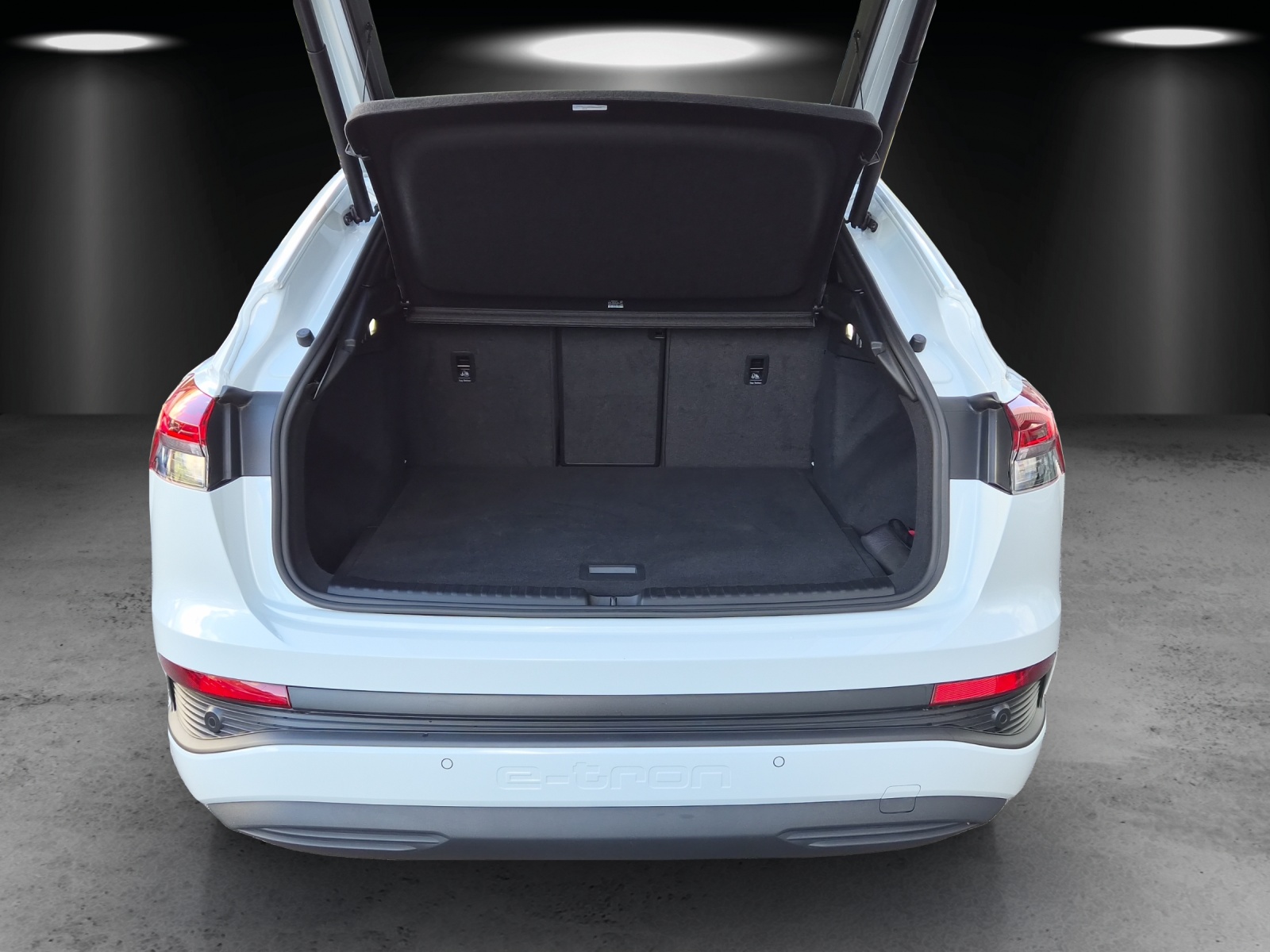 AUDI Q4 Sportback e-tron 50 quattro-image-6
