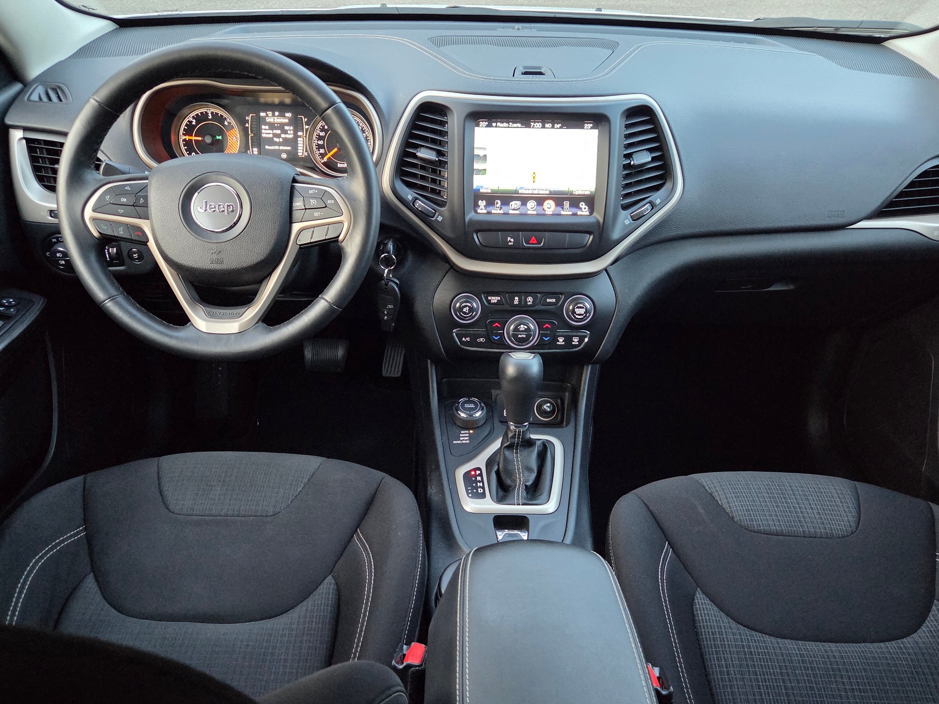 JEEP Cherokee 2.0TD Longitude Swiss Edition AWD 9ATX-image-12