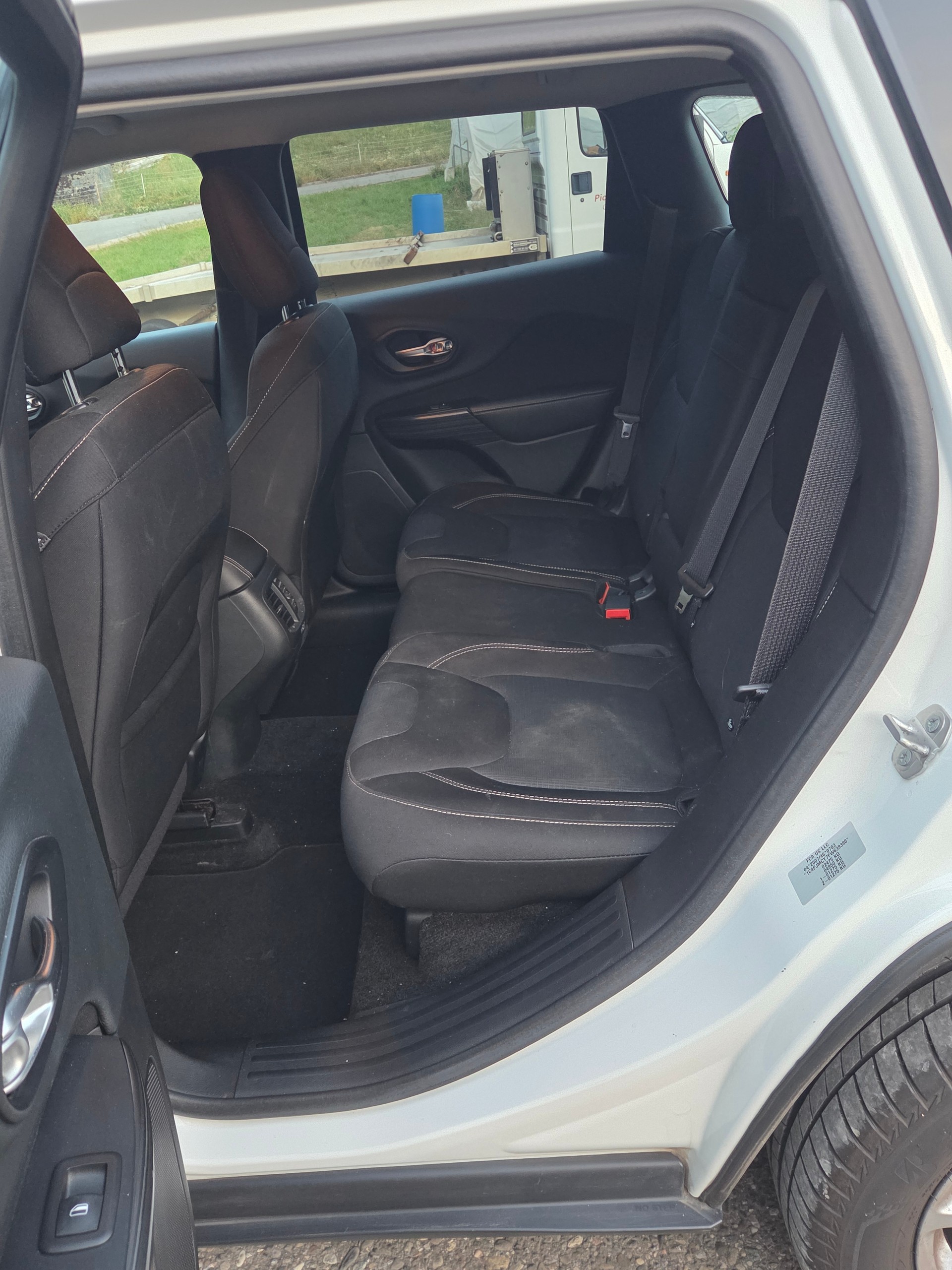 JEEP Cherokee 2.0TD Longitude Swiss Edition AWD 9ATX-image-7