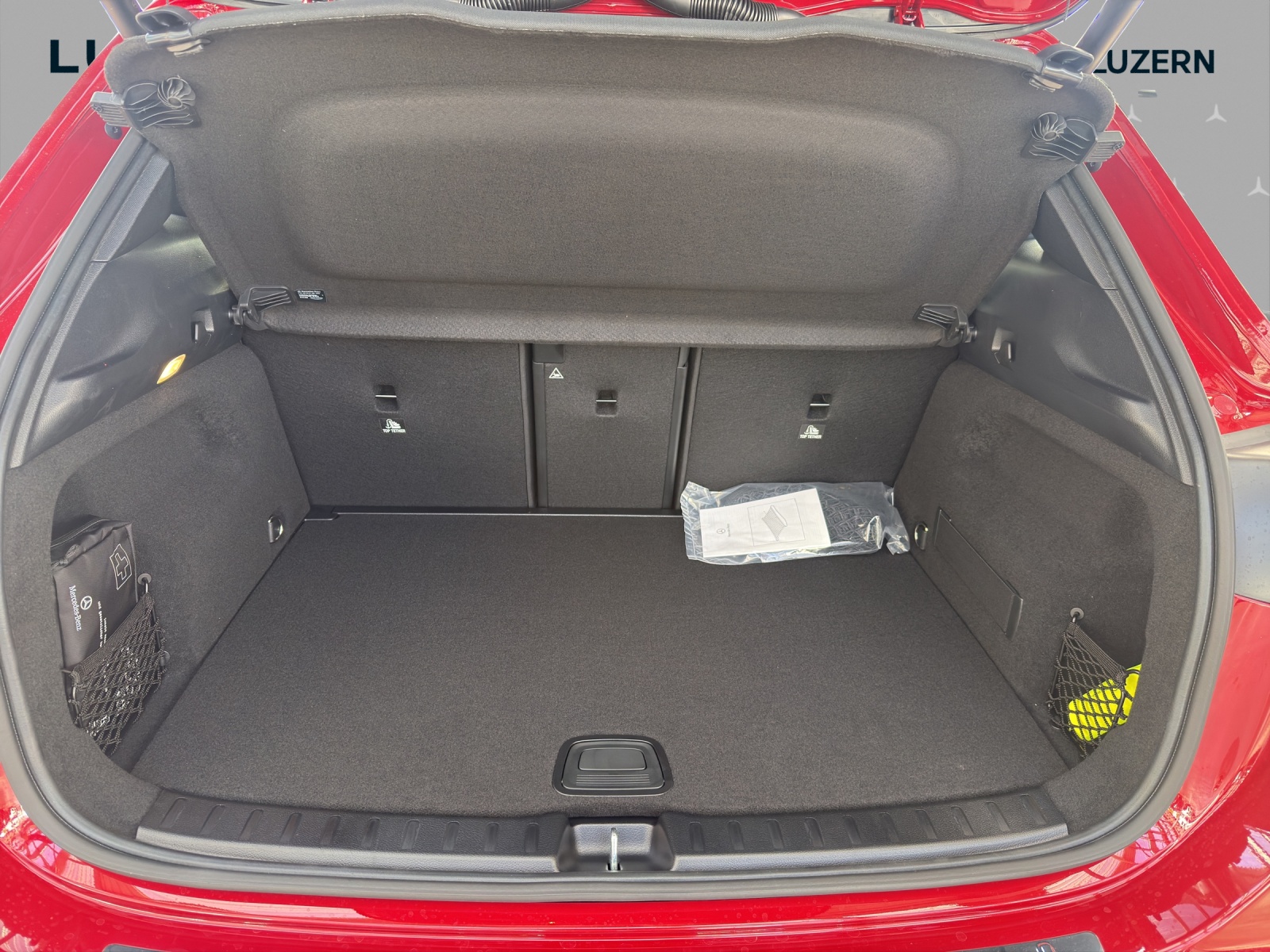 MERCEDES-BENZ GLA 250 4Matic 8G-DCT Swiss Star-image-14