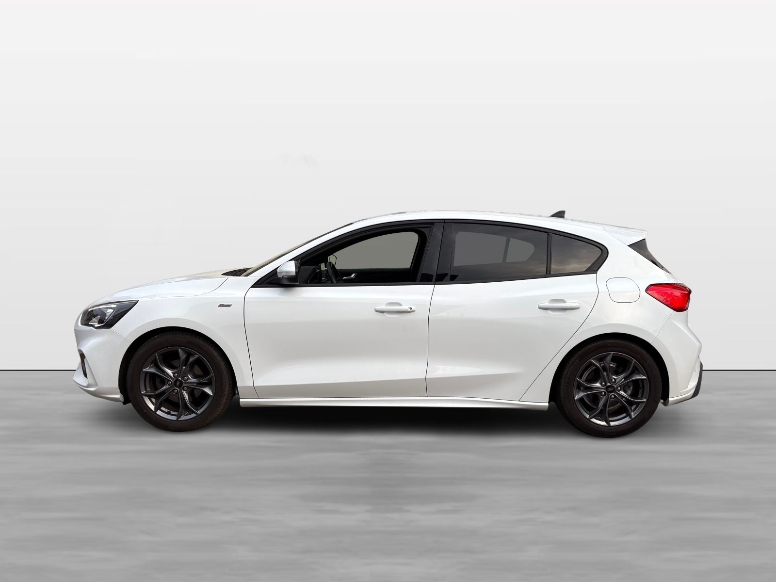 FORD Focus 1.0 SCTi ST Line Automatic-image-2