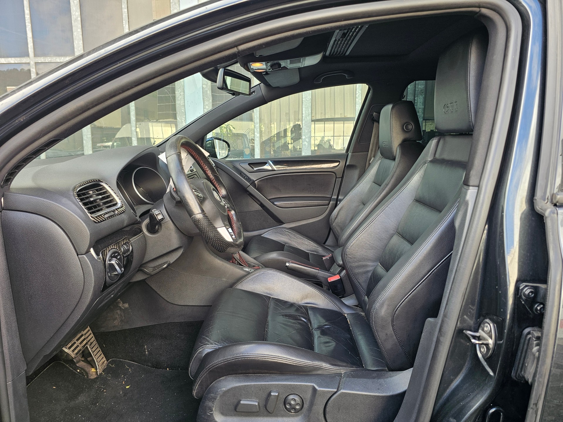 VW Golf 2.0 TSI GTI DSG-image-7