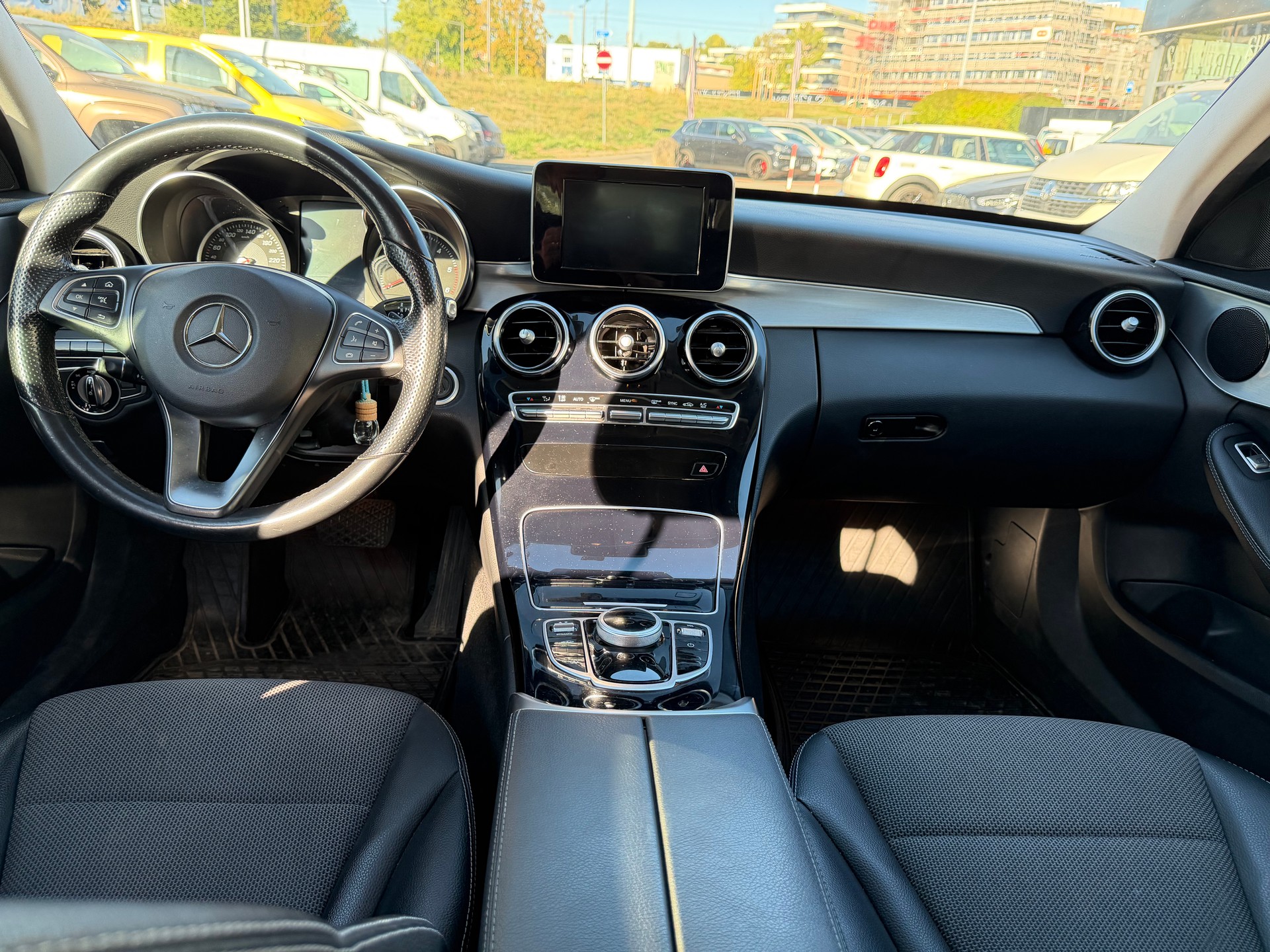 MERCEDES-BENZ C 250 BlueTEC Avantgarde 4Matic 7G-Tronic-image-7