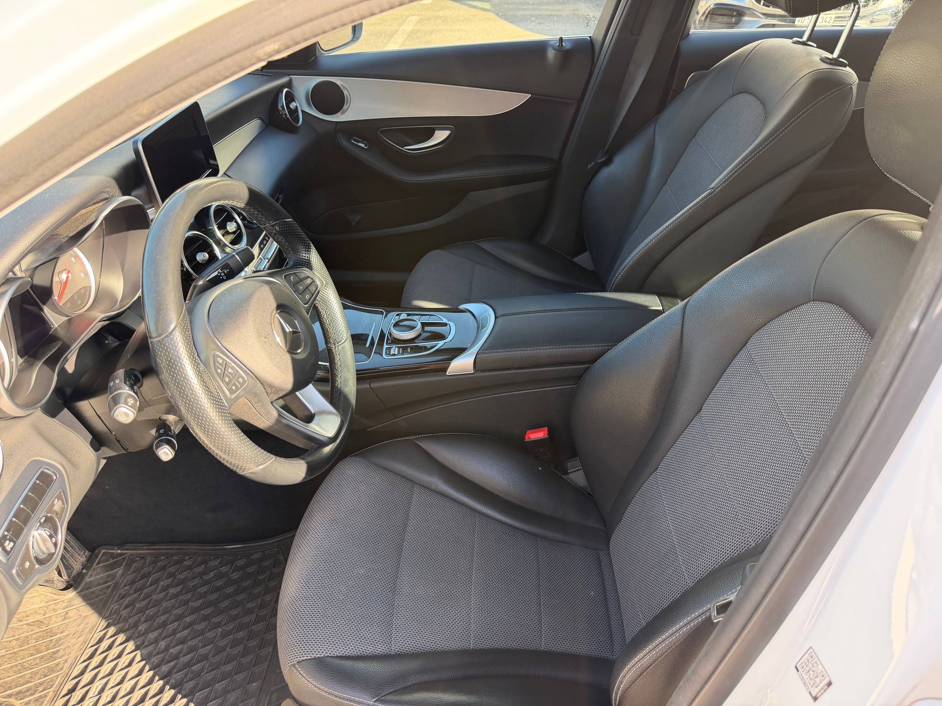 MERCEDES-BENZ C 250 BlueTEC Avantgarde 4Matic 7G-Tronic-image-9