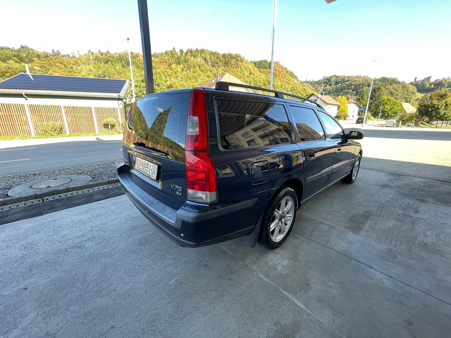 VOLVO V70 2.4-image-7