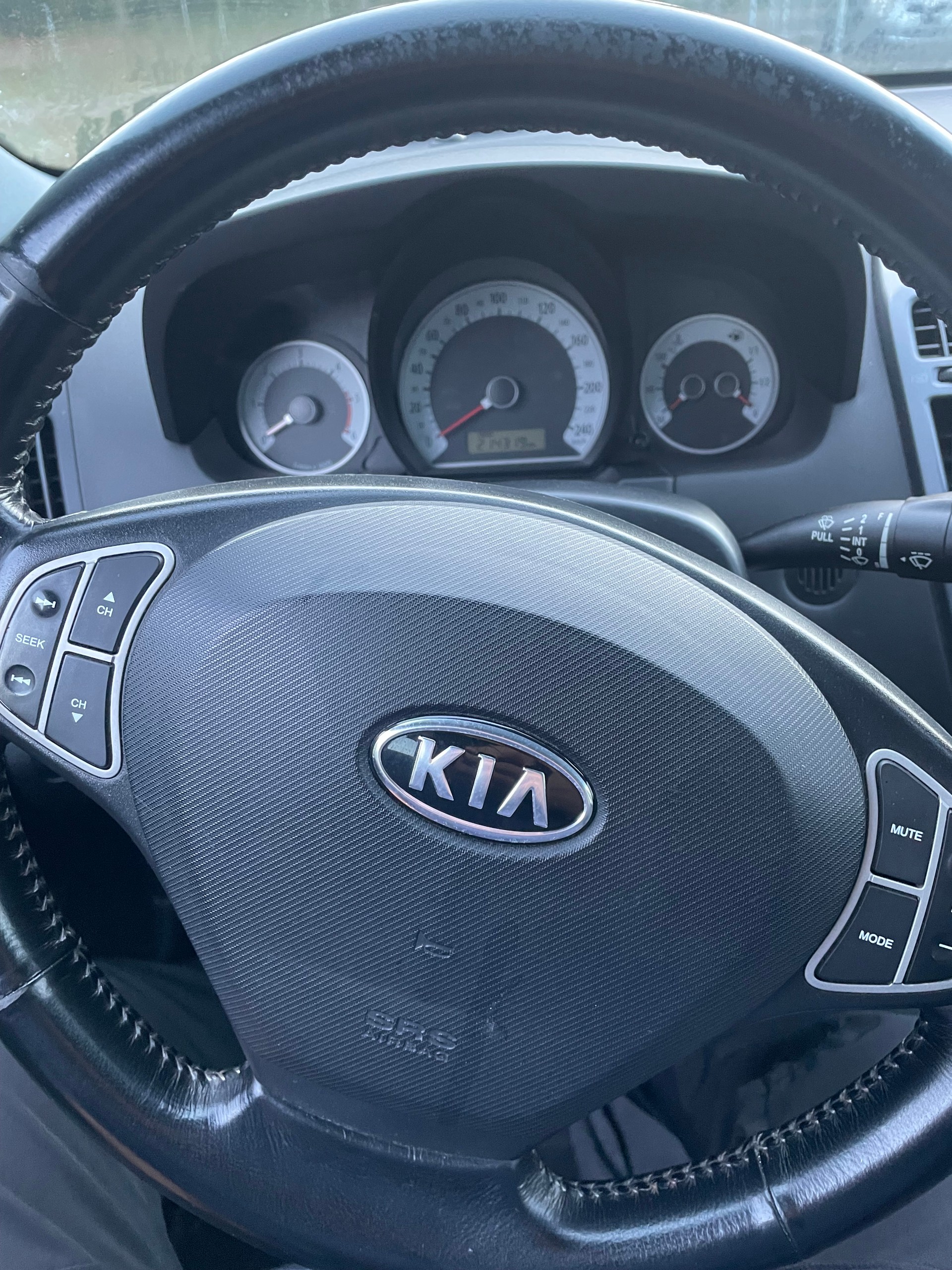 KIA CEED-image-10
