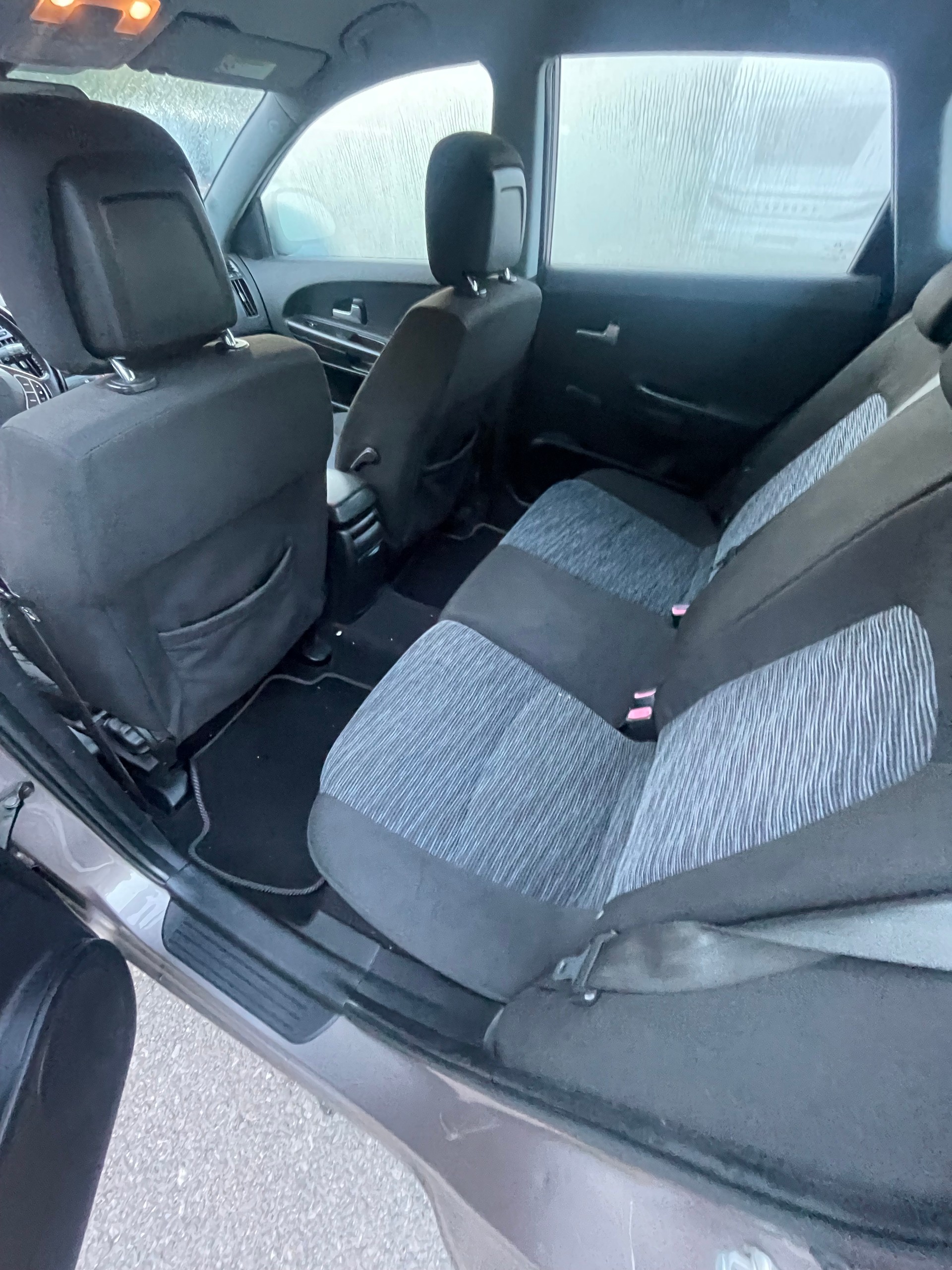 KIA CEED-image-11