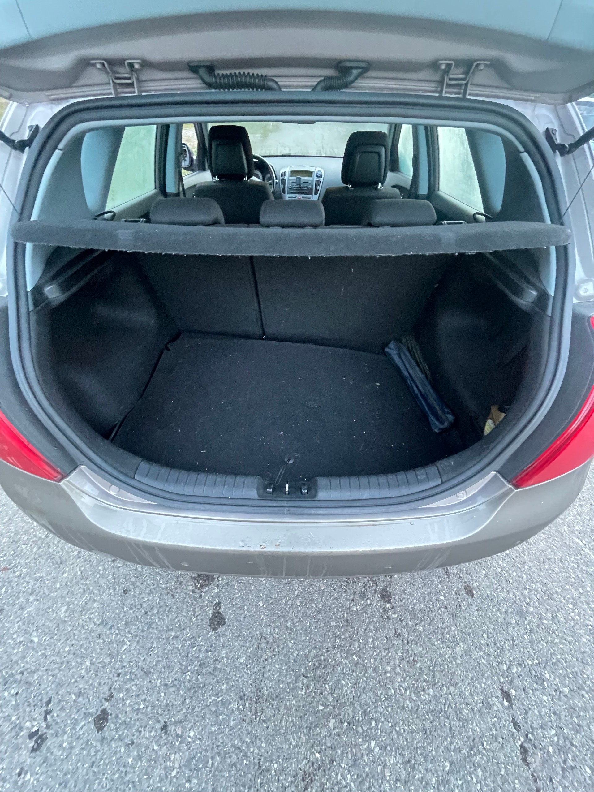 KIA CEED-image-12