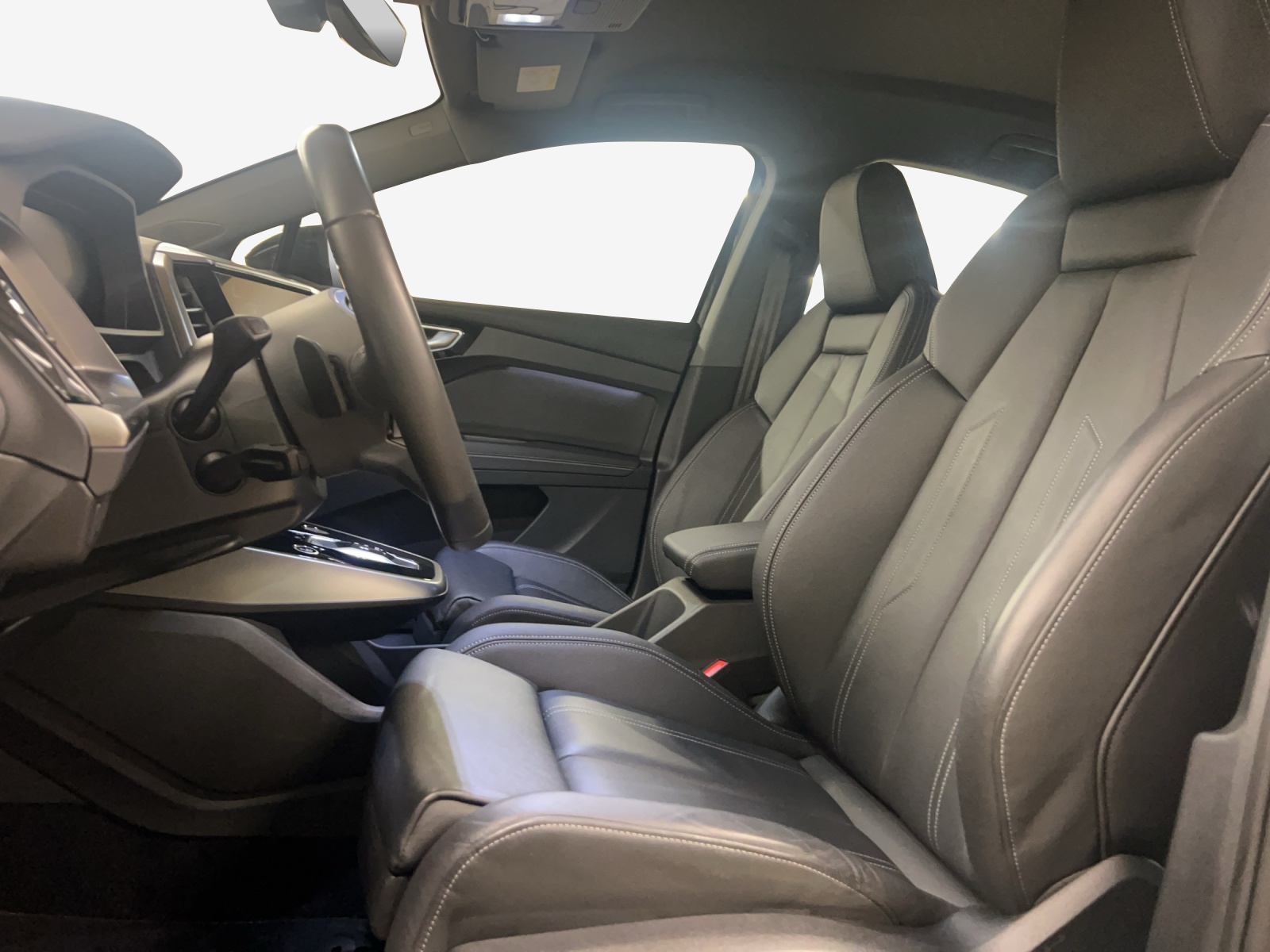 AUDI Q4 Sportback e-tron 50 quattro-image-8