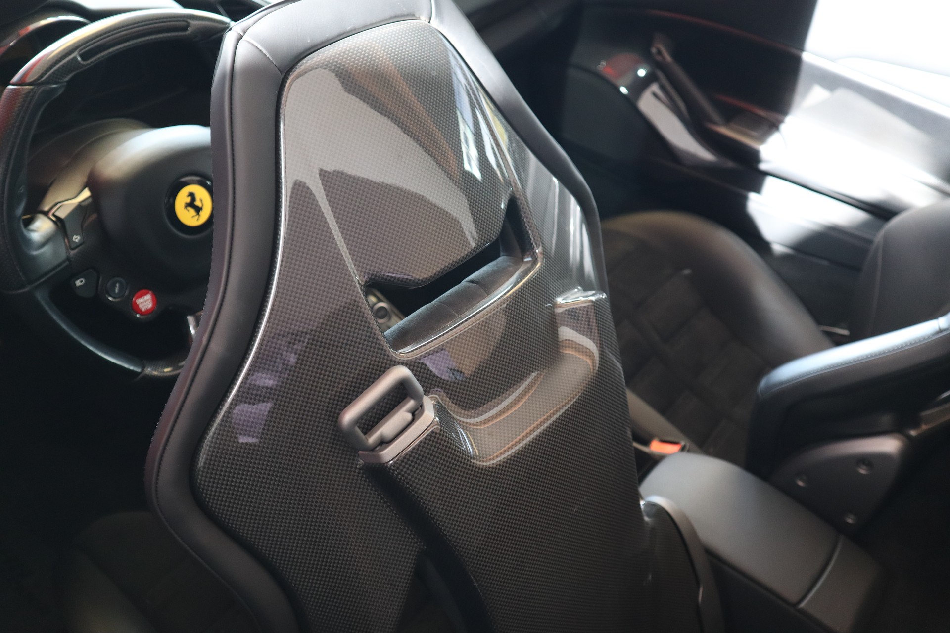 FERRARI 488 Spider 3.9 V8-image-26