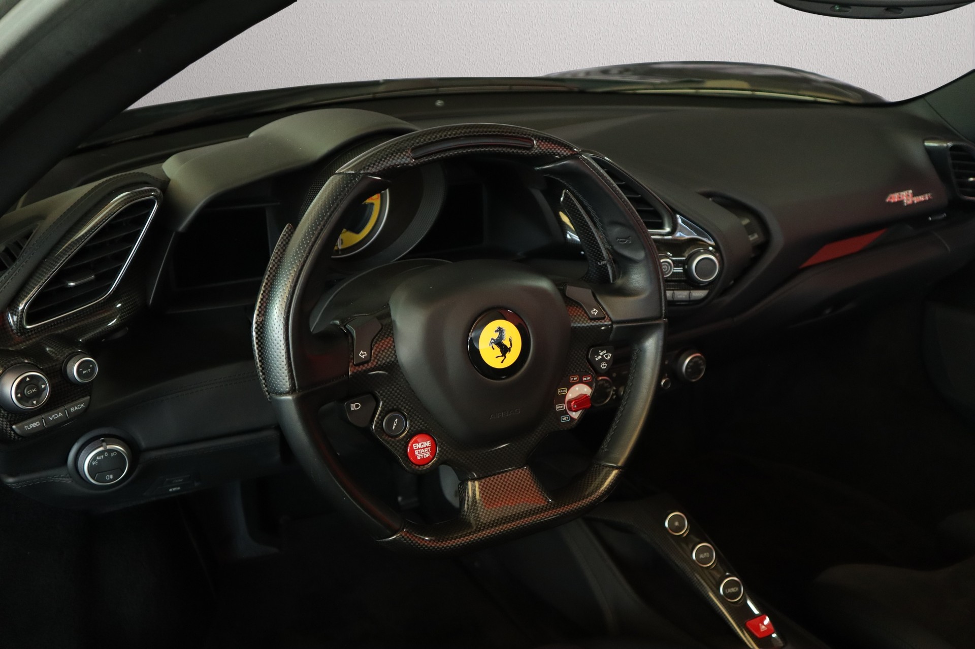 FERRARI 488 Spider 3.9 V8-image-2