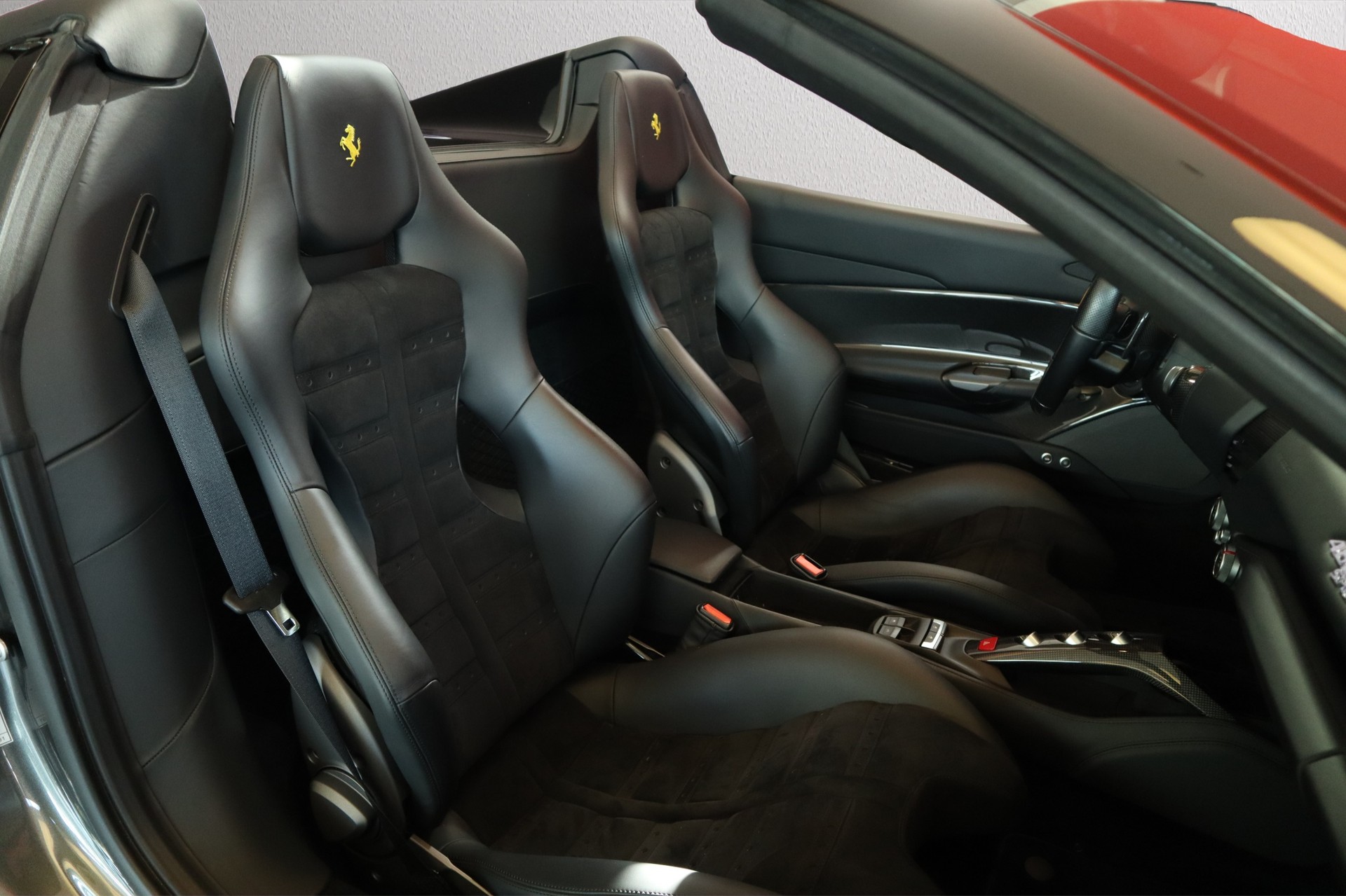 FERRARI 488 Spider 3.9 V8-image-24