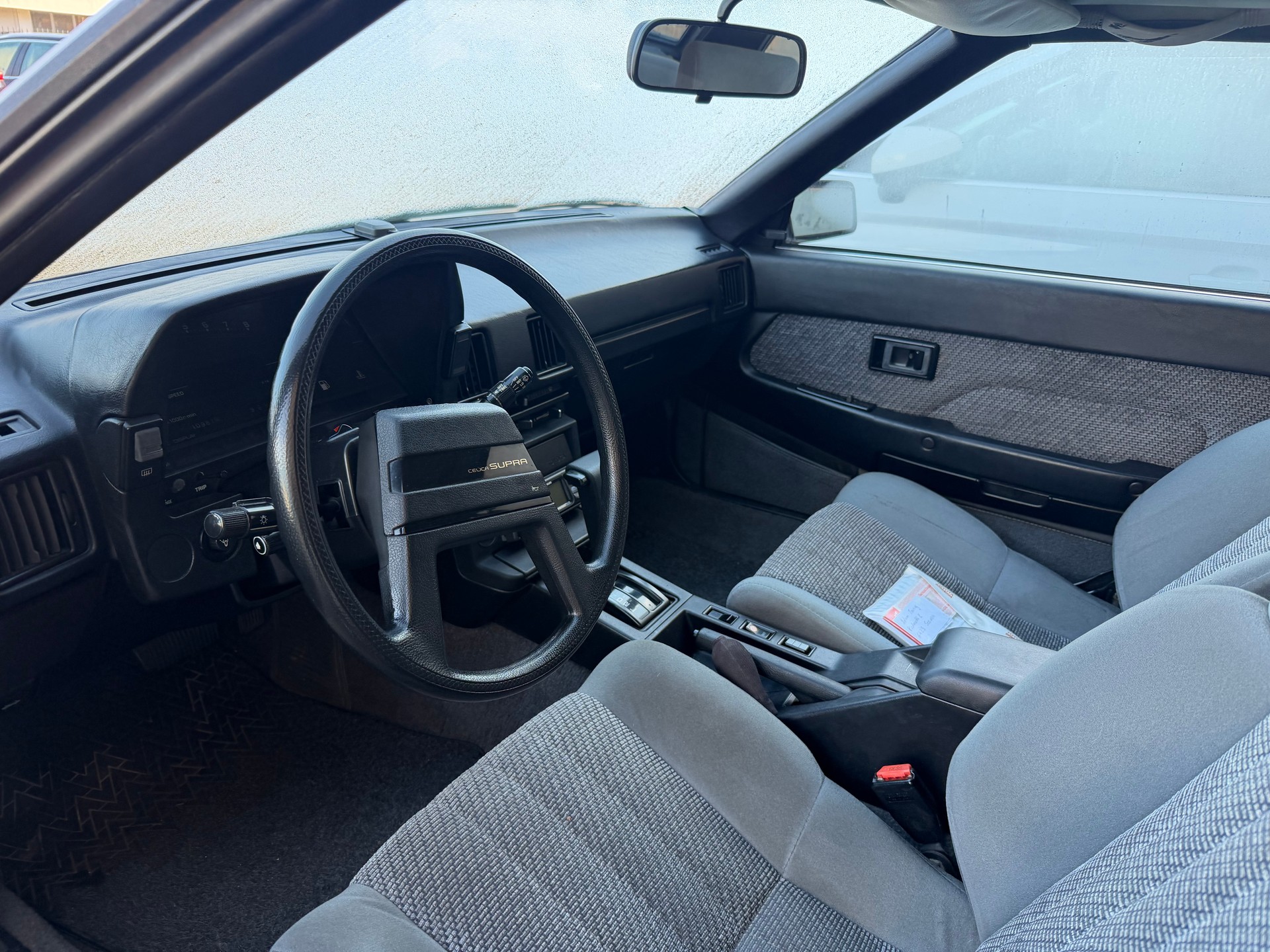 TOYOTA Celica 2800 i Supra-image-9