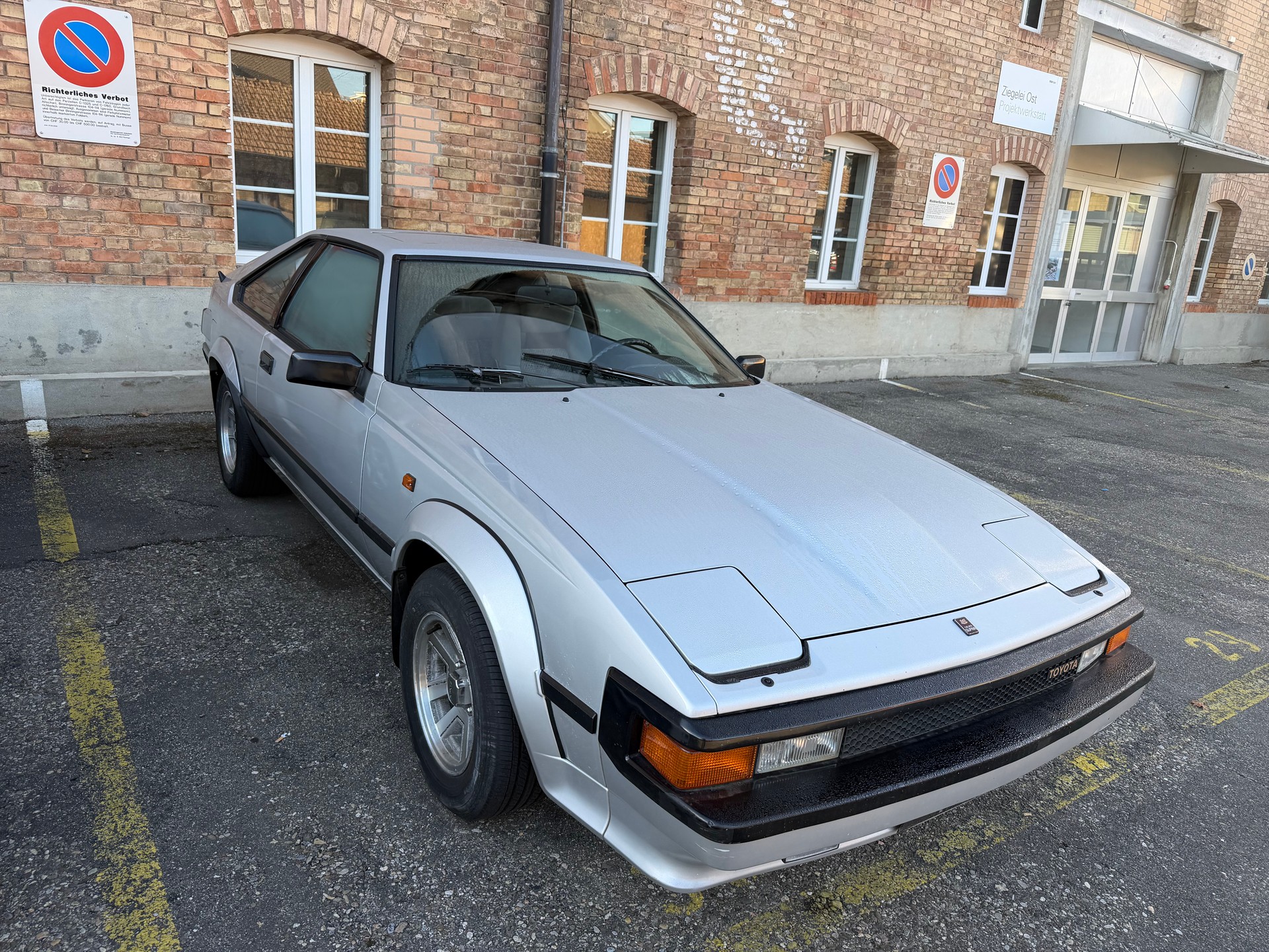 TOYOTA Celica 2800 i Supra-image-1