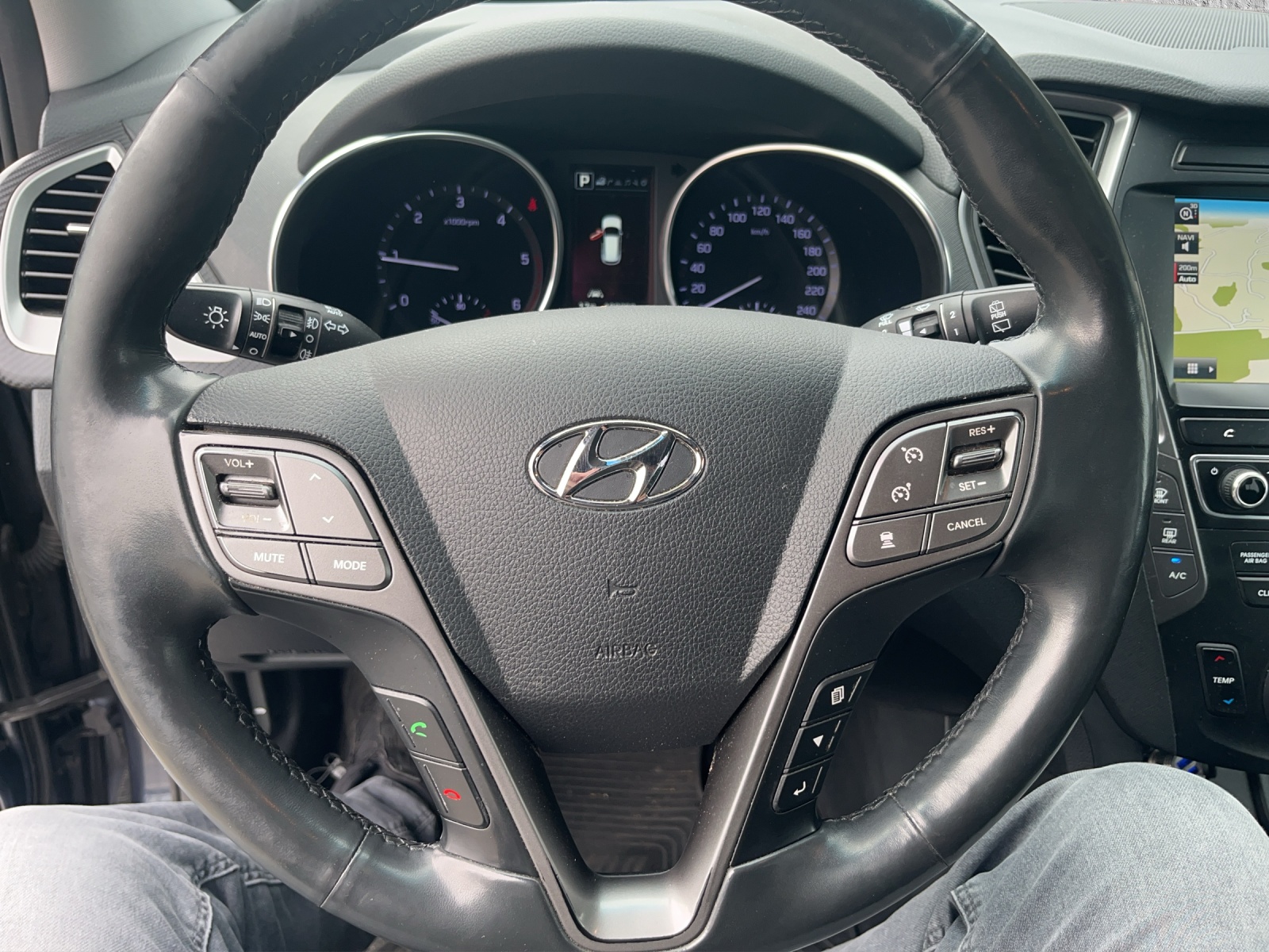 HYUNDAI Santa Fe 2.2 CRDI Vertex 4WD Automatic-image-9