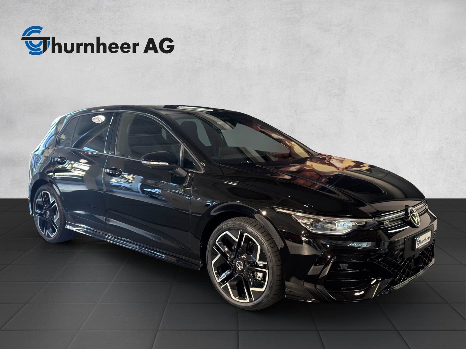 VW Golf 2.0 TSI R-Line DSG 4 Motion-image-4