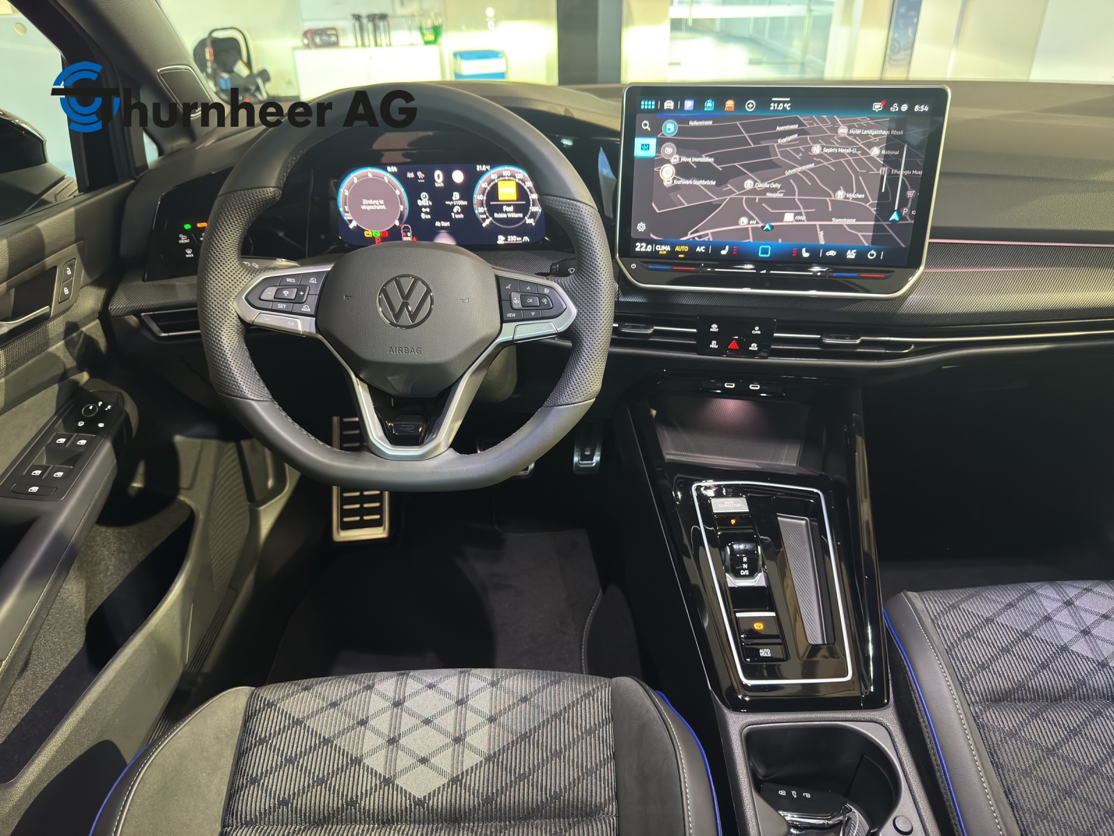 VW Golf 2.0 TSI R-Line DSG 4 Motion-image-7