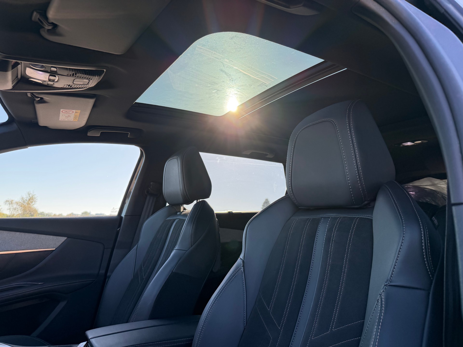 PEUGEOT 5008 1.5 BlueHDi GT Line EAT-image-11