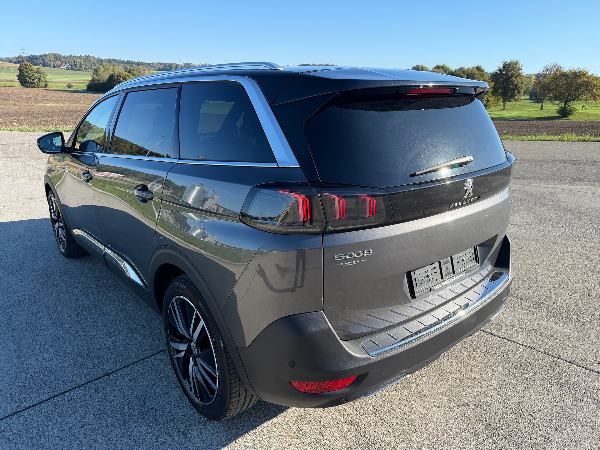 PEUGEOT 5008 1.5 BlueHDi GT Line EAT-image-1