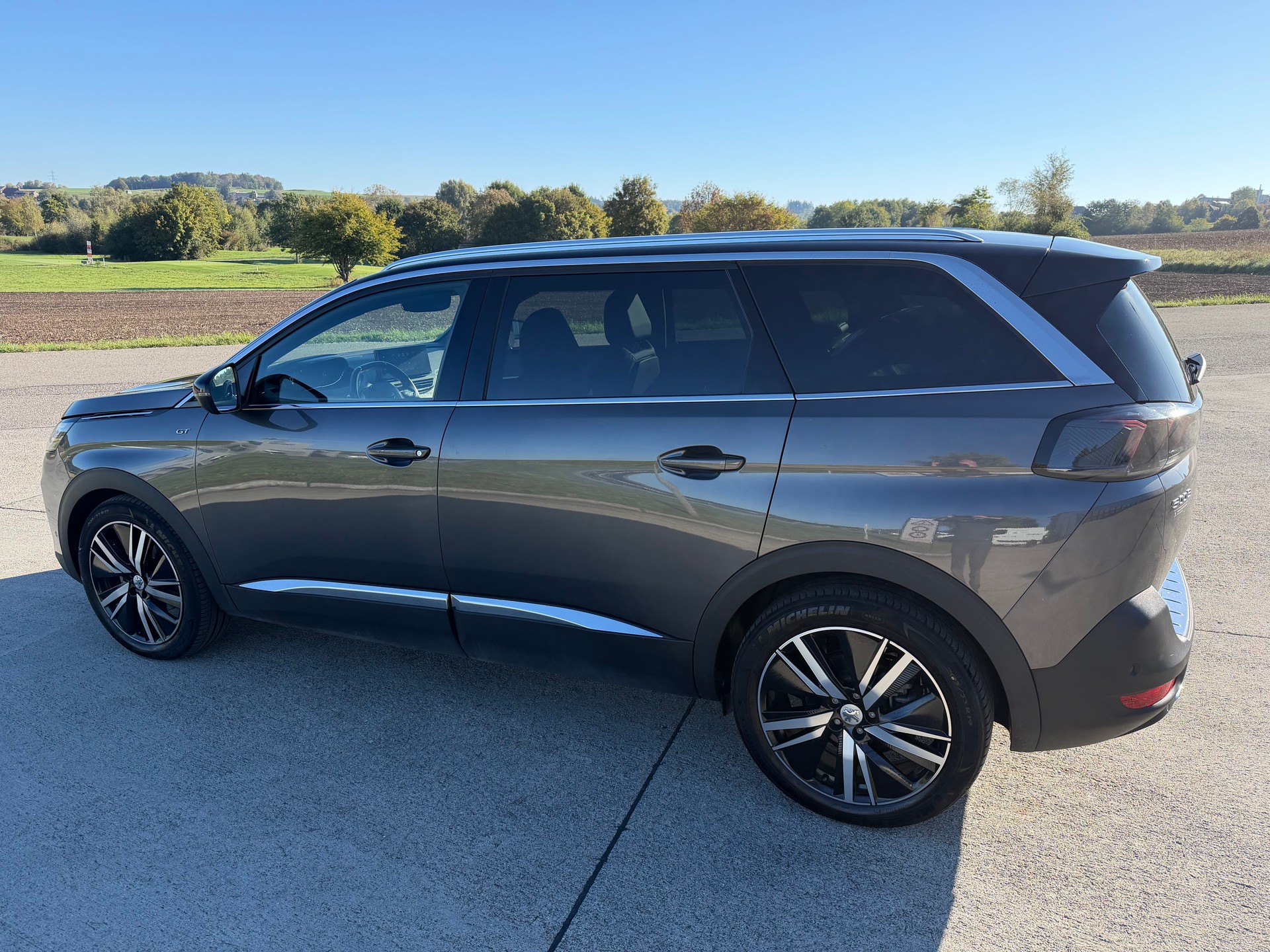 PEUGEOT 5008 1.5 BlueHDi GT Line EAT-image-0