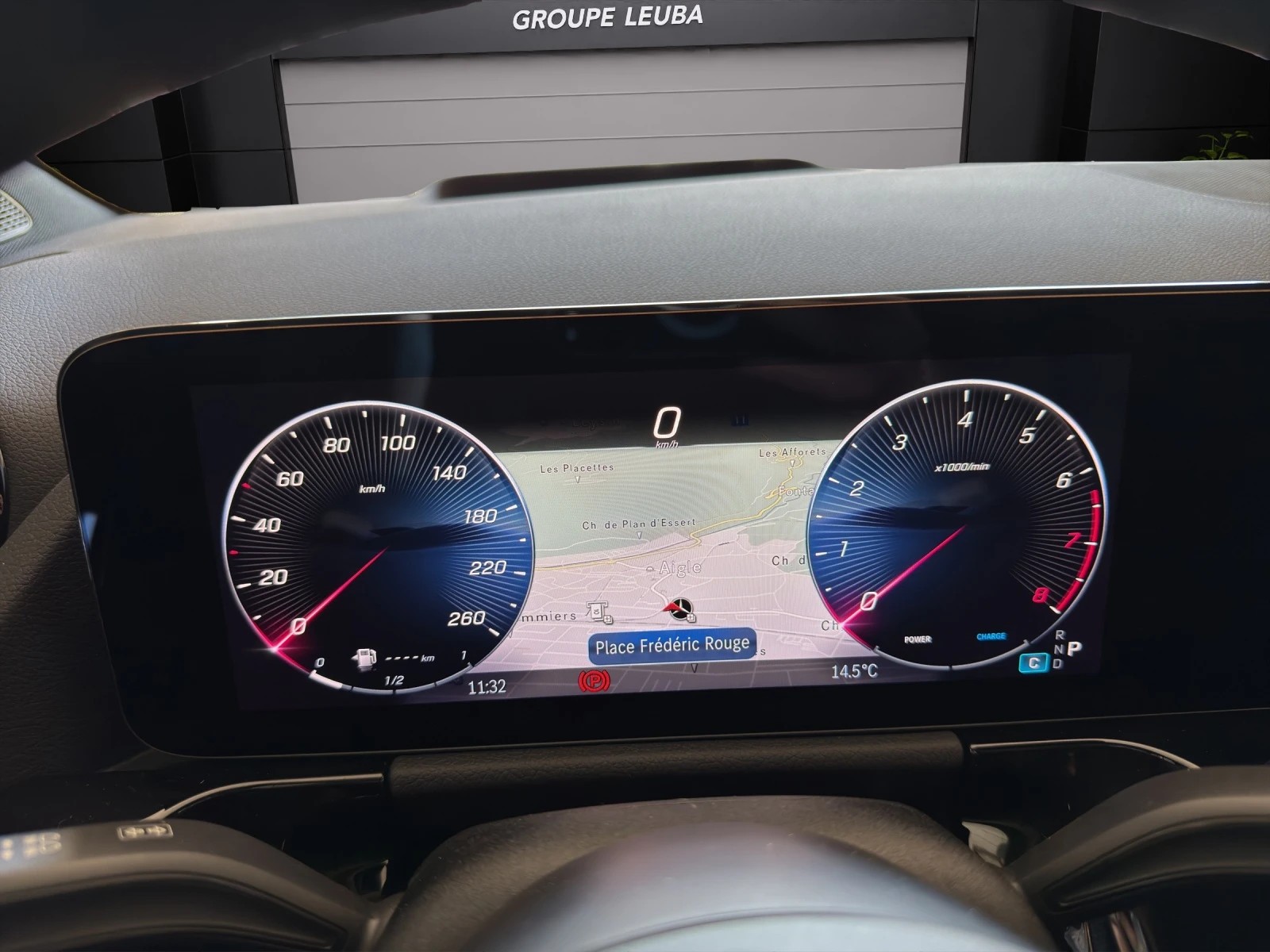 MERCEDES-BENZ GLA 250 4Matic 8G-DCT Swiss Star-image-13