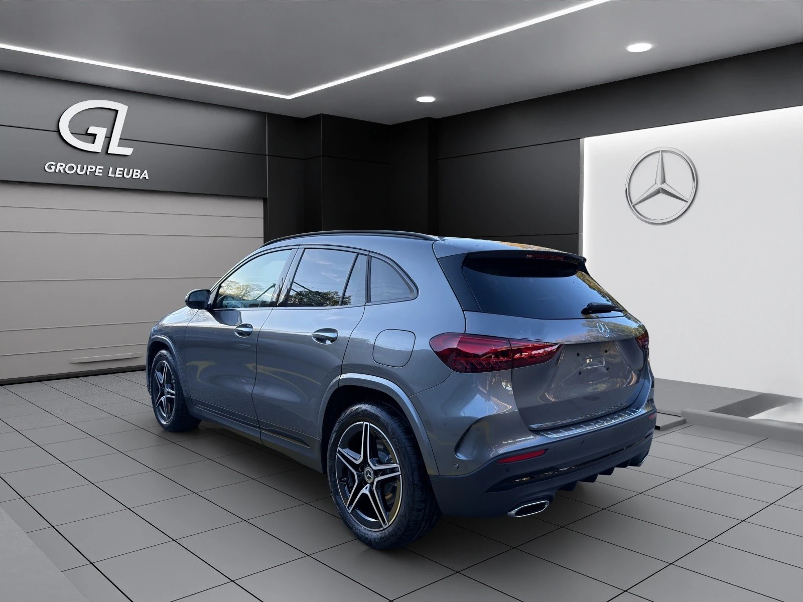 MERCEDES-BENZ GLA 250 4Matic 8G-DCT Swiss Star-image-5