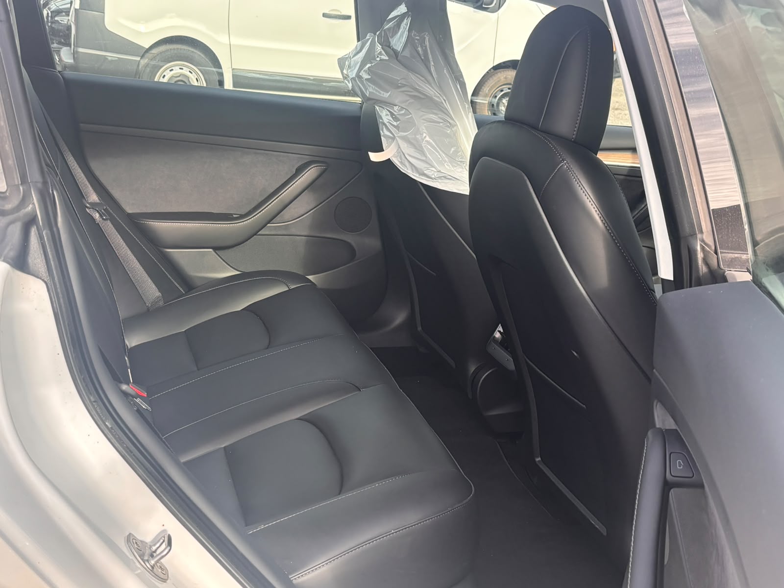 TESLA Model 3 Performance Dual Motor AWD-image-12