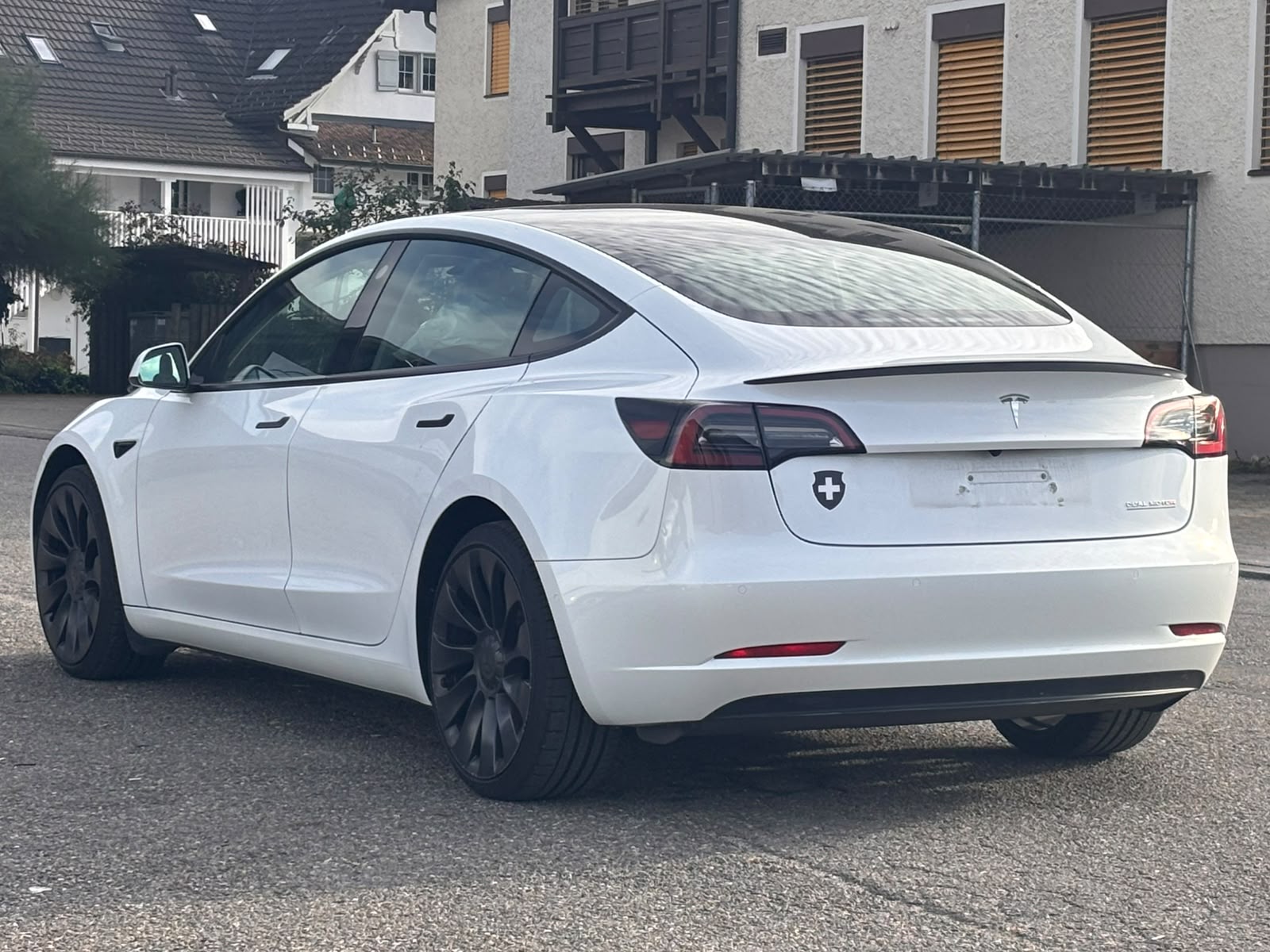TESLA Model 3 Performance Dual Motor AWD-image-6
